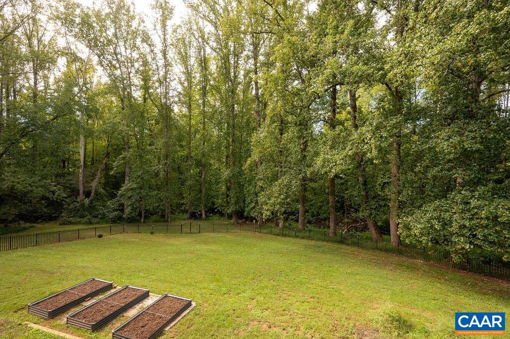 535 ARROWHEAD DR