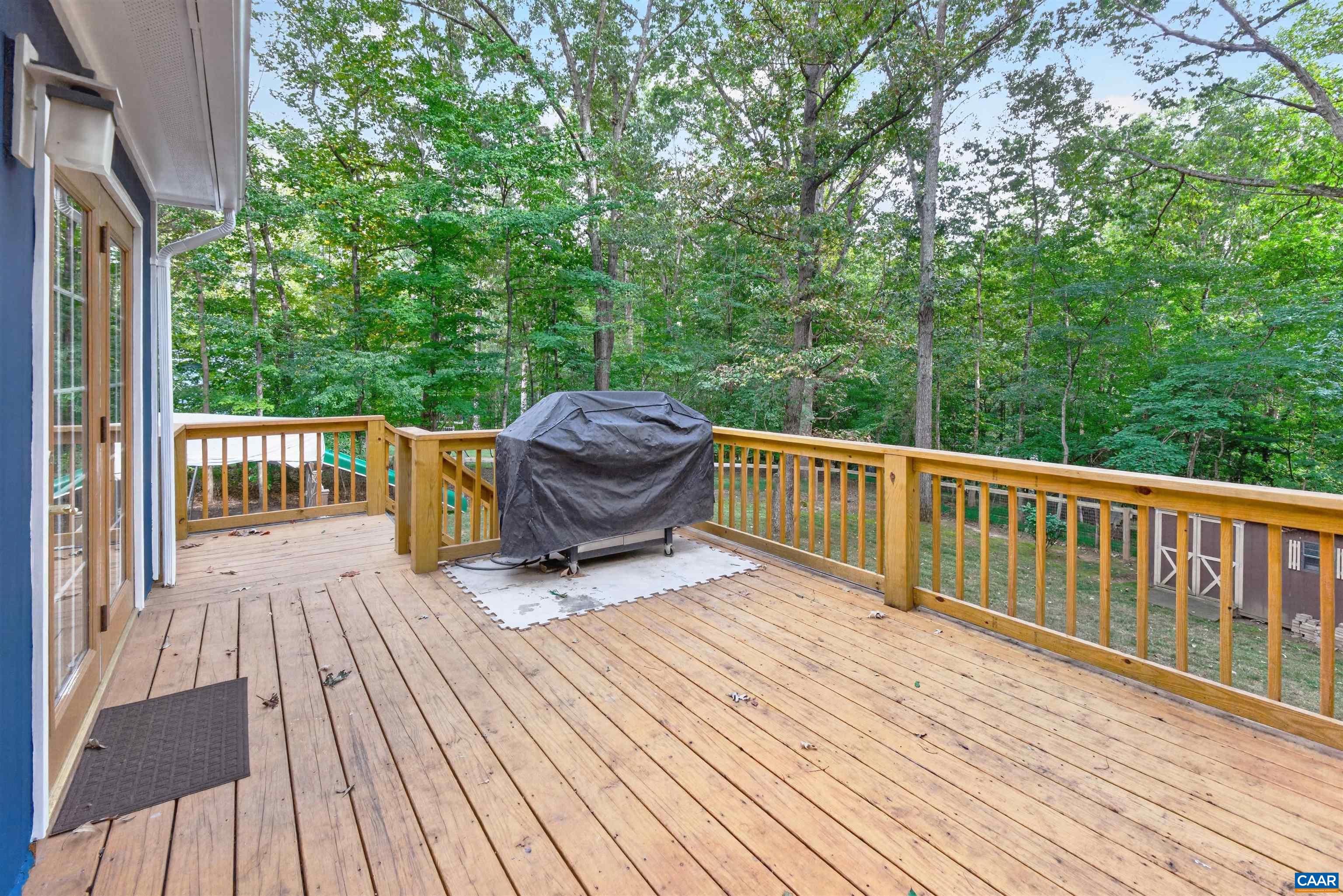 304 CRESTFIELD CT