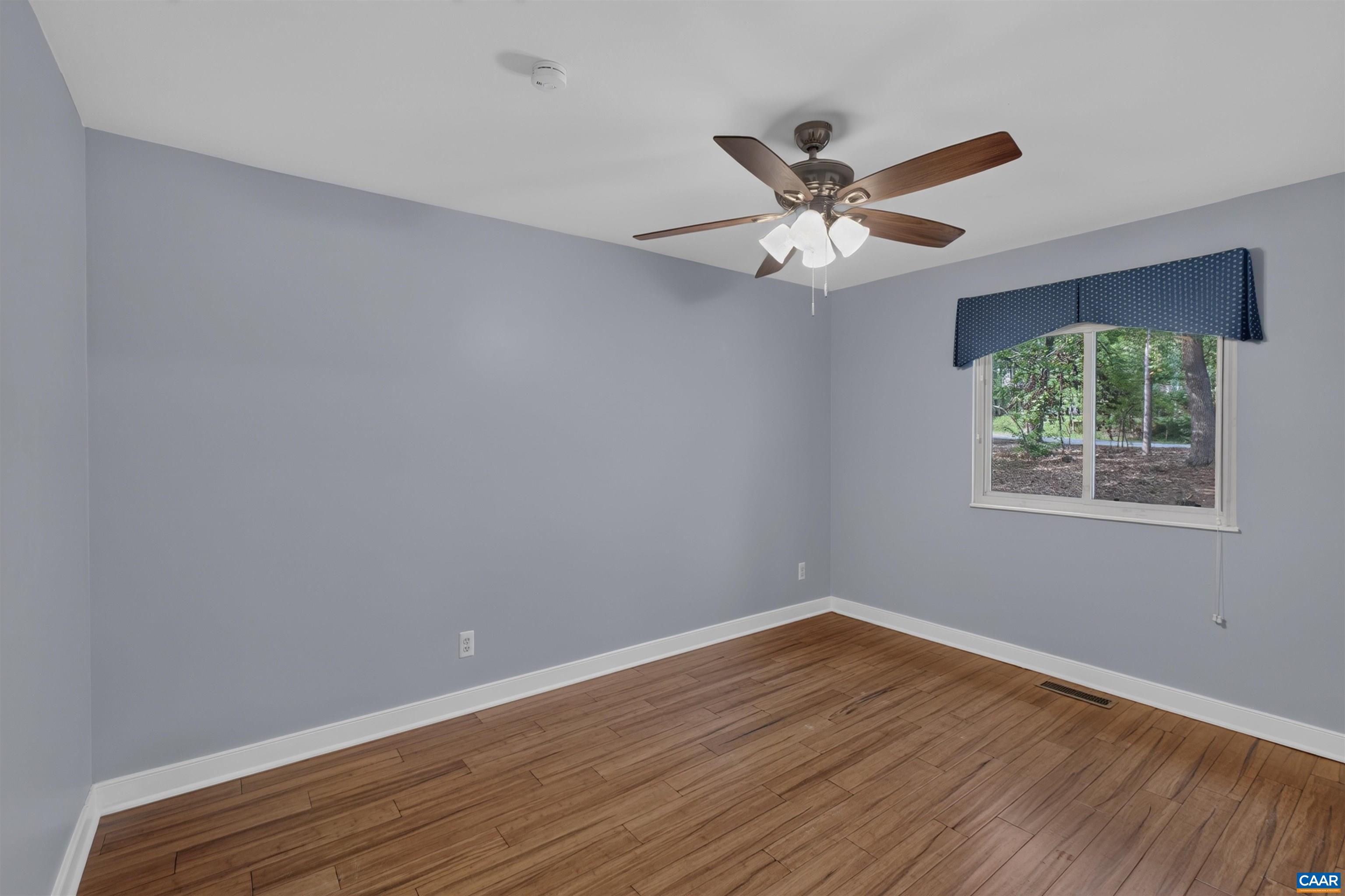 304 CRESTFIELD CT