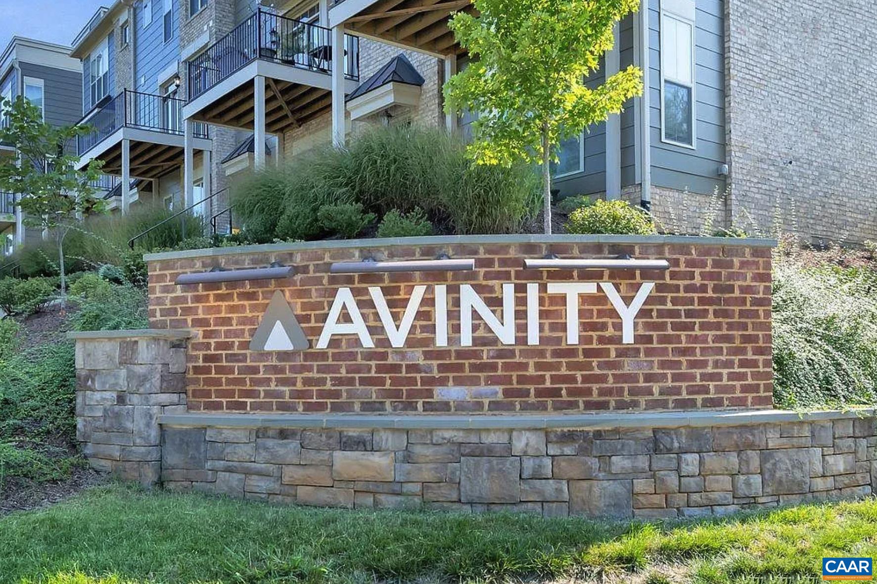 2317 AVINITY CT