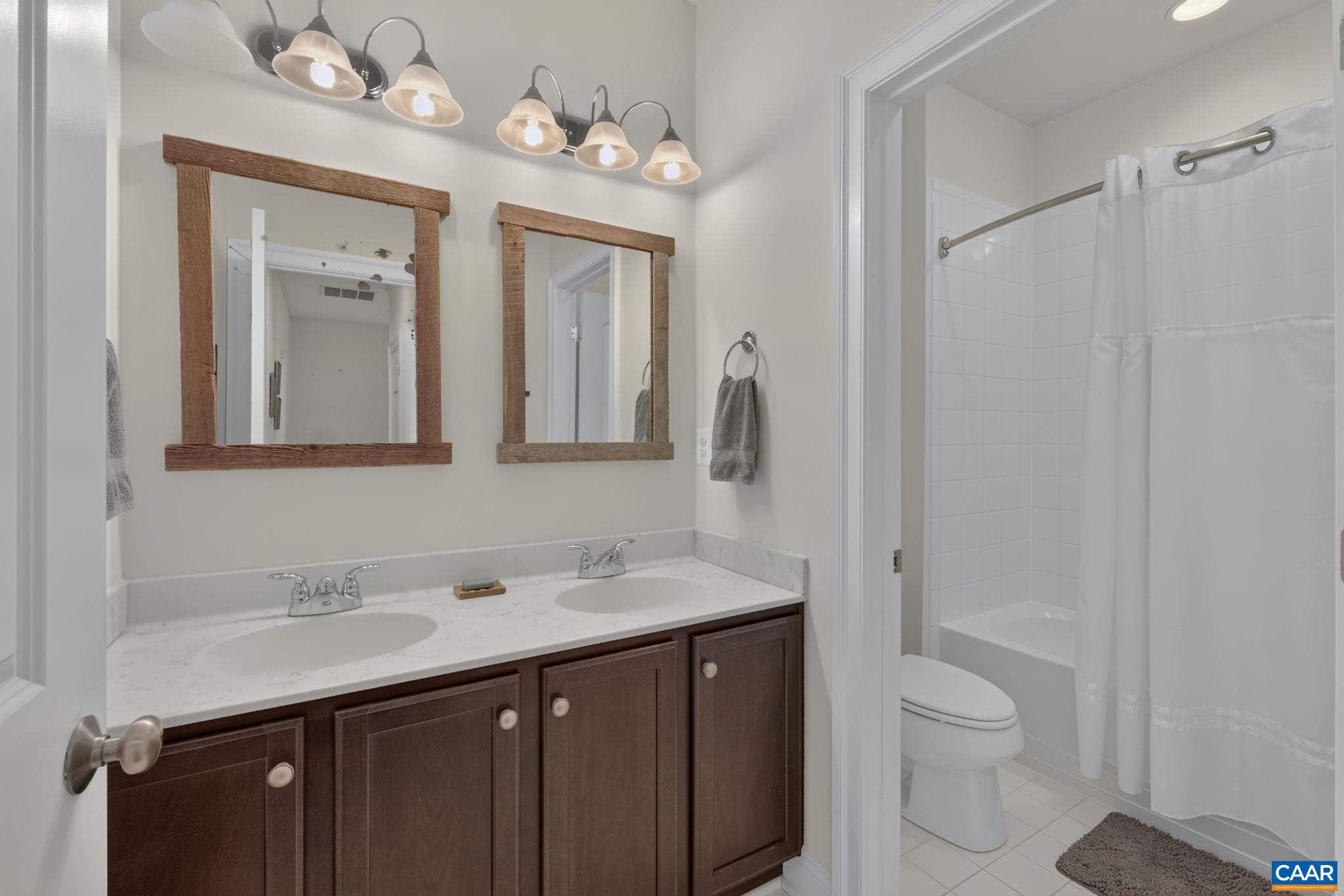 2317 AVINITY CT