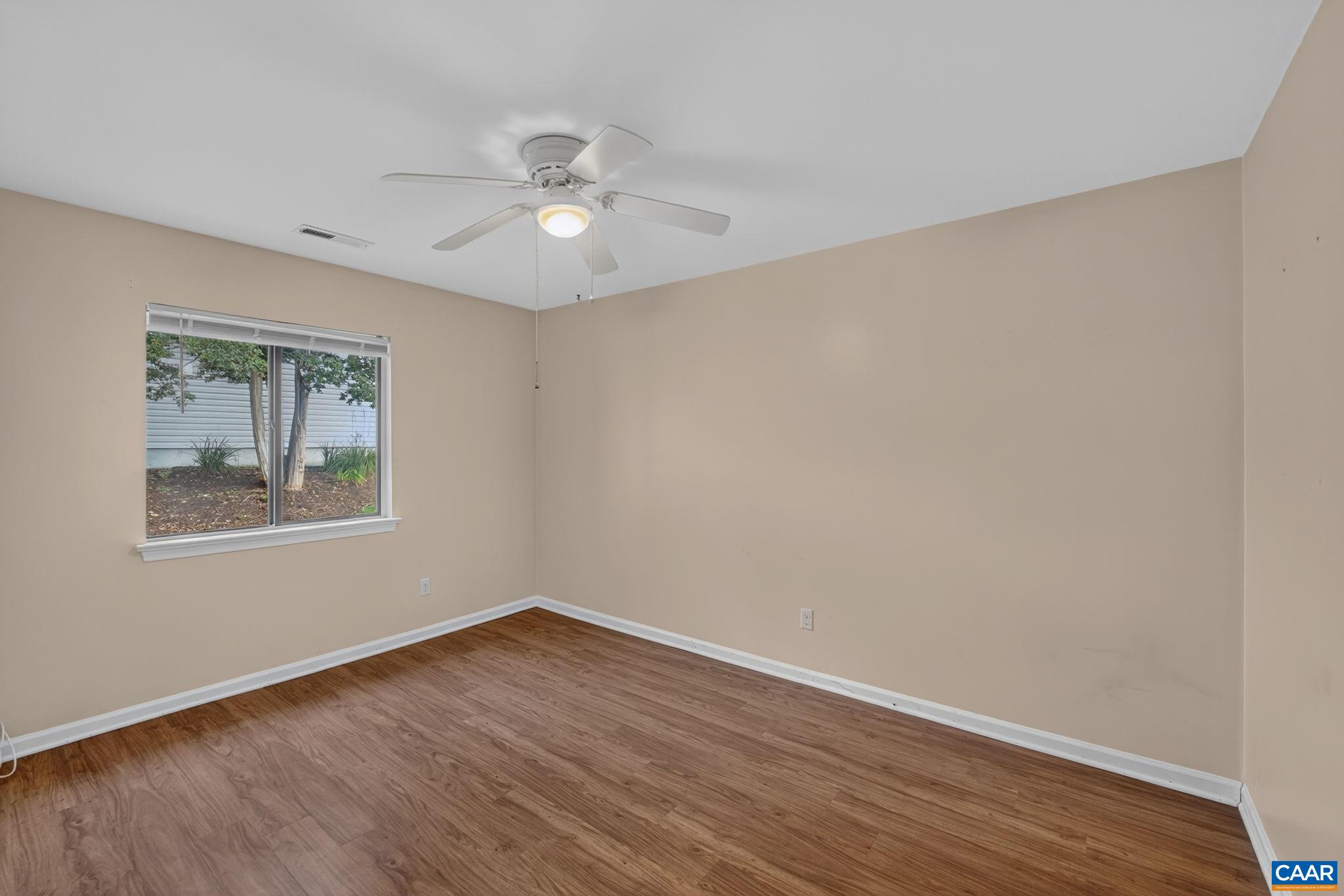 1500 LAKE FOREST DR