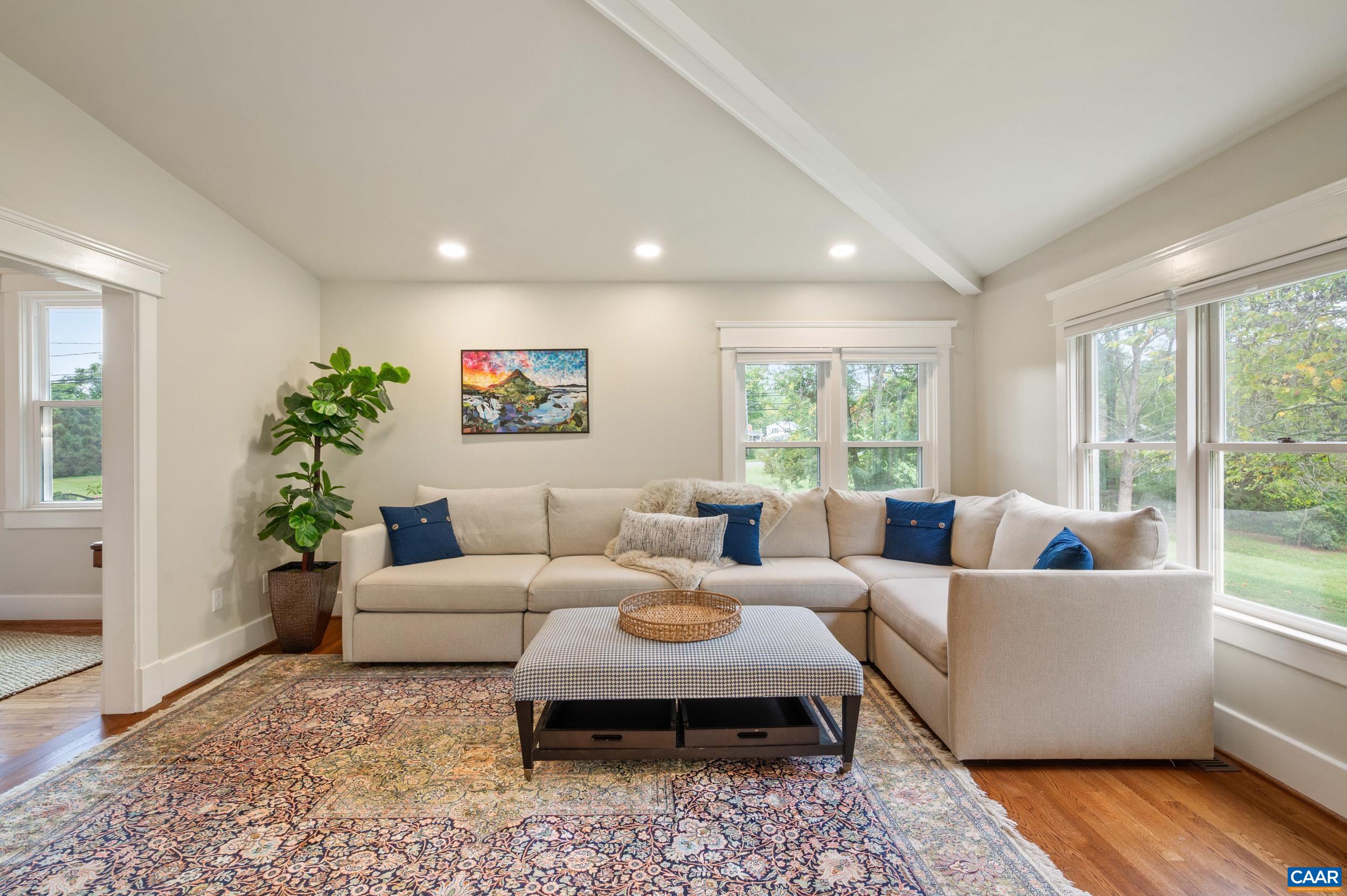 1457 CROZET AVE