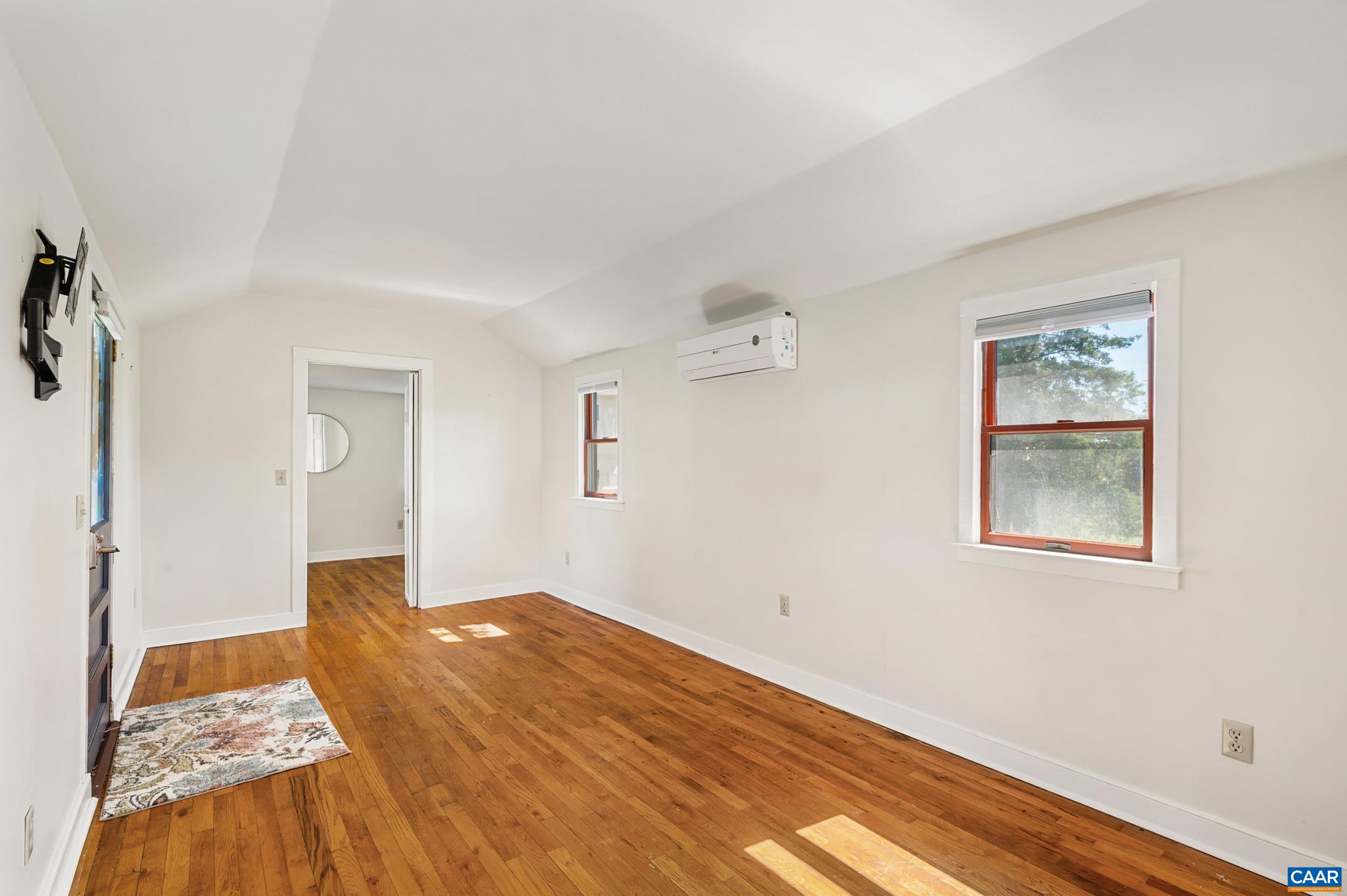 1457 CROZET AVE