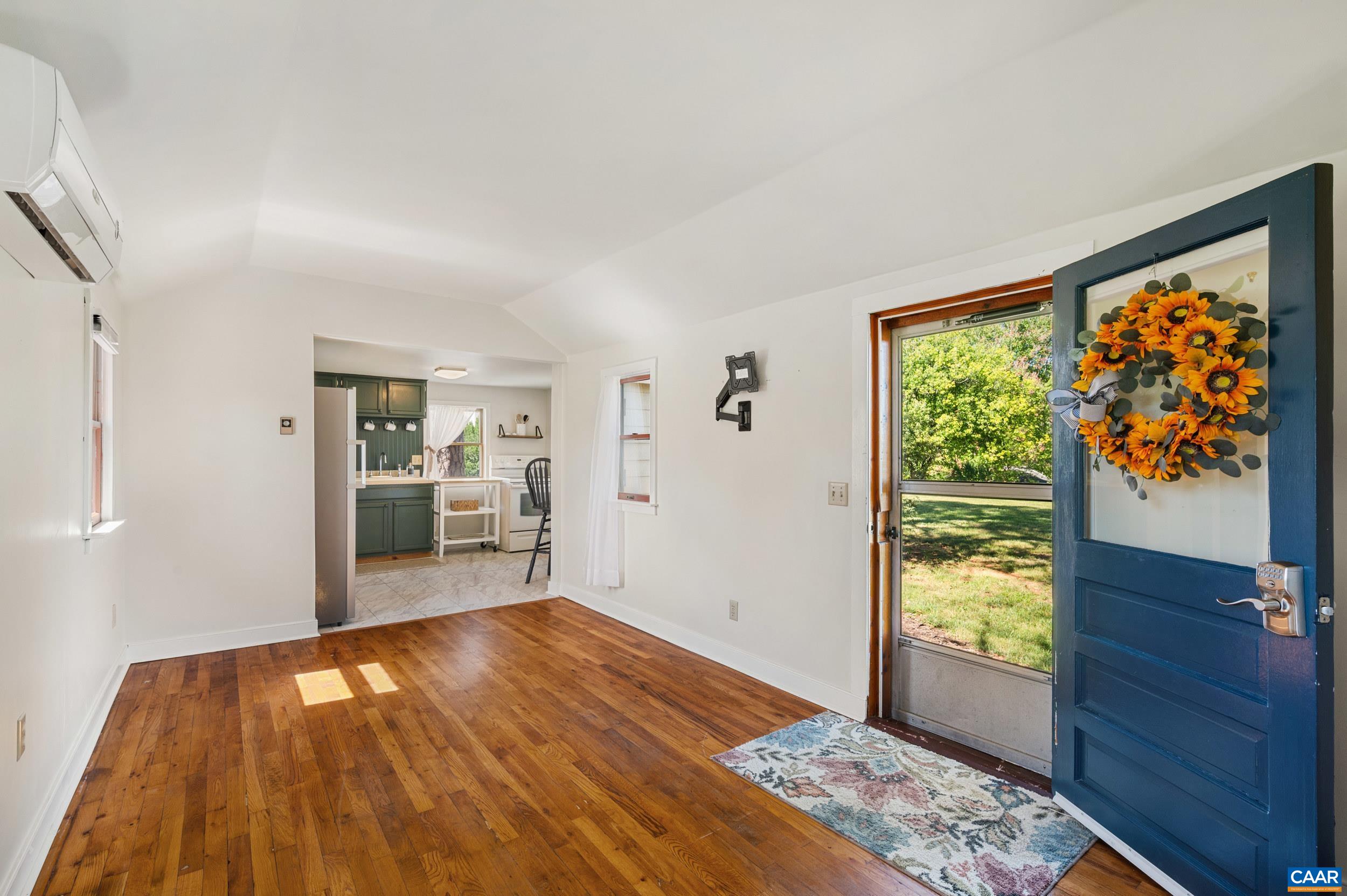 1457 CROZET AVE