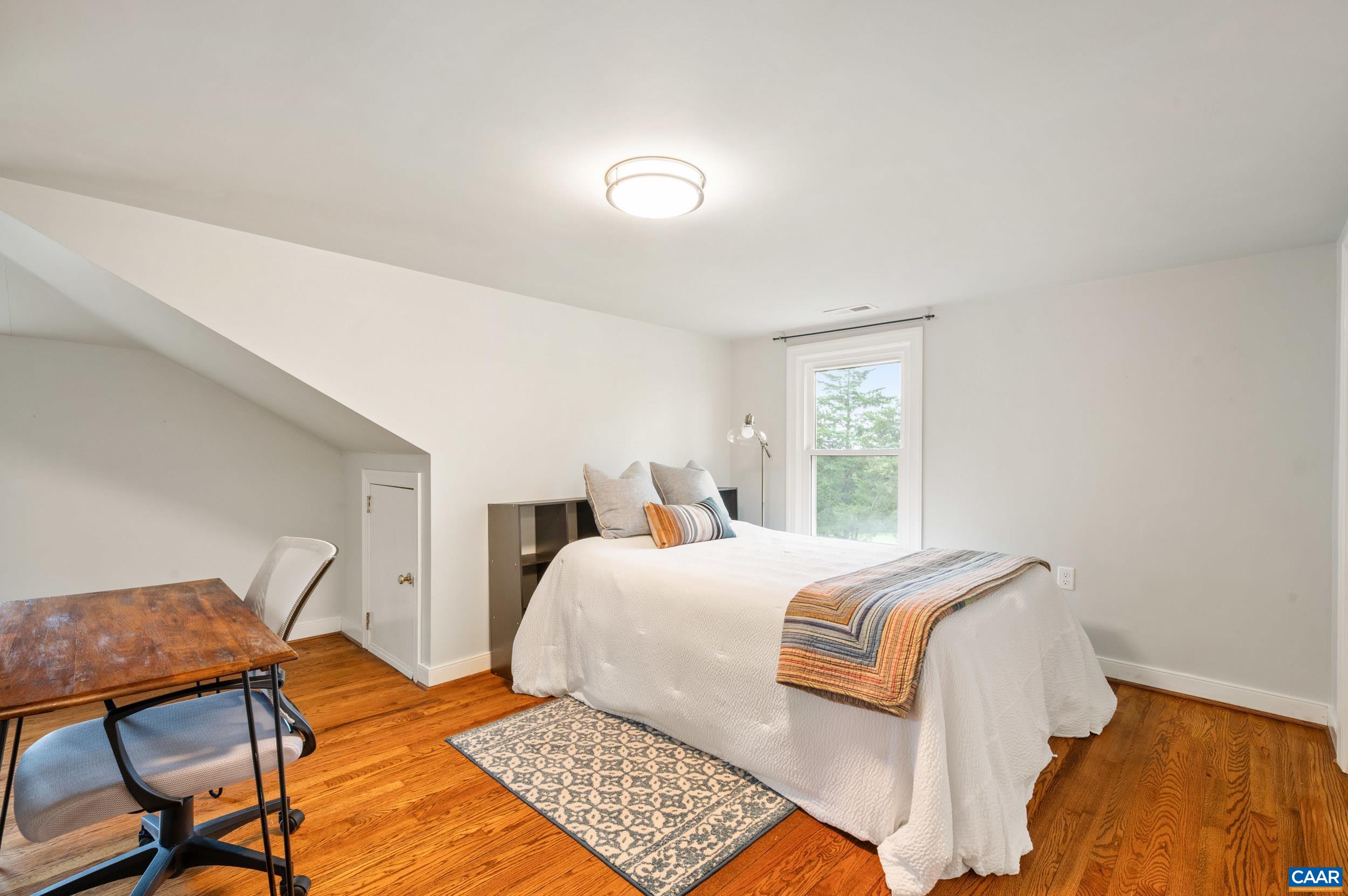 1457 CROZET AVE