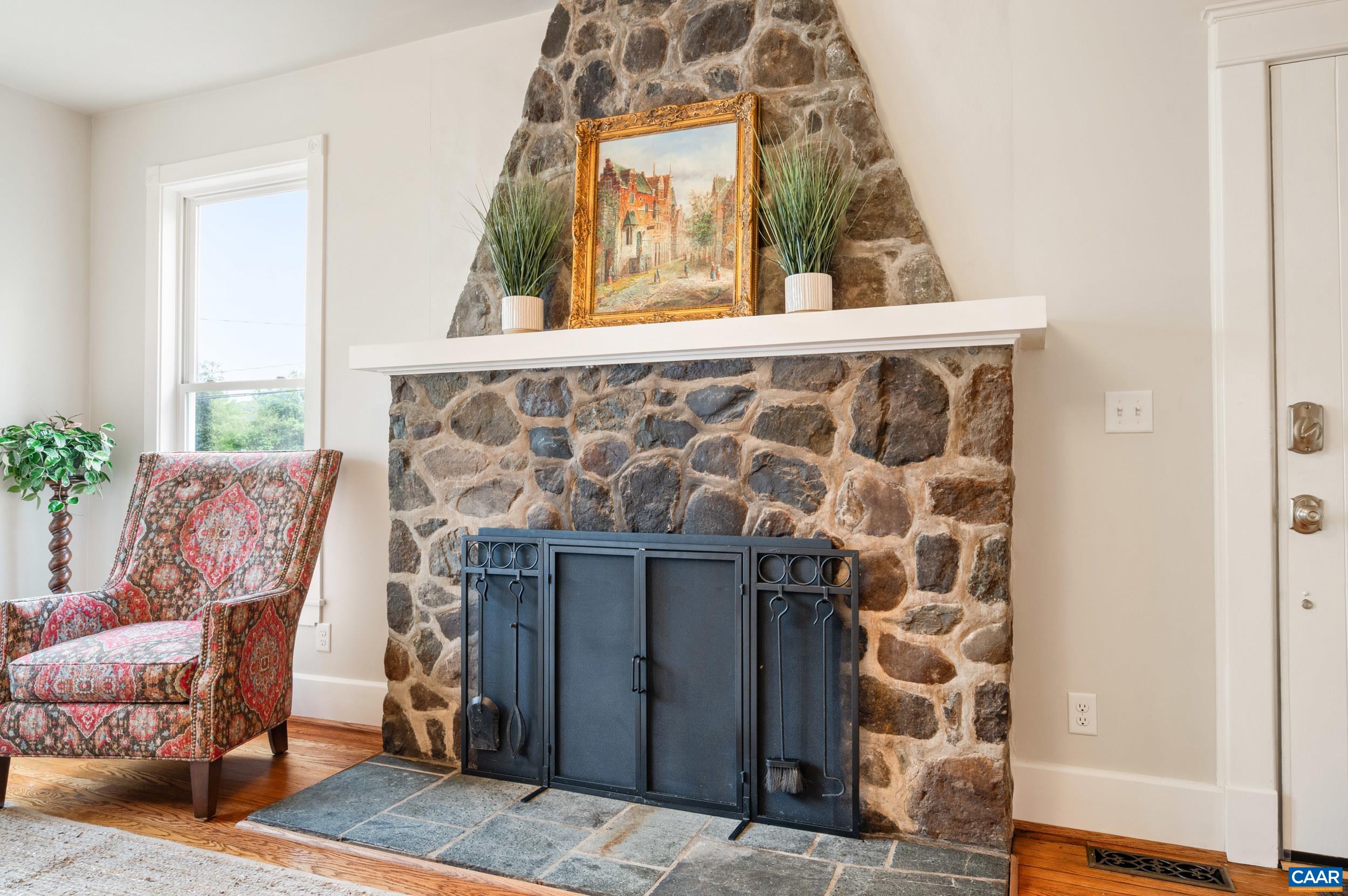 1457 CROZET AVE