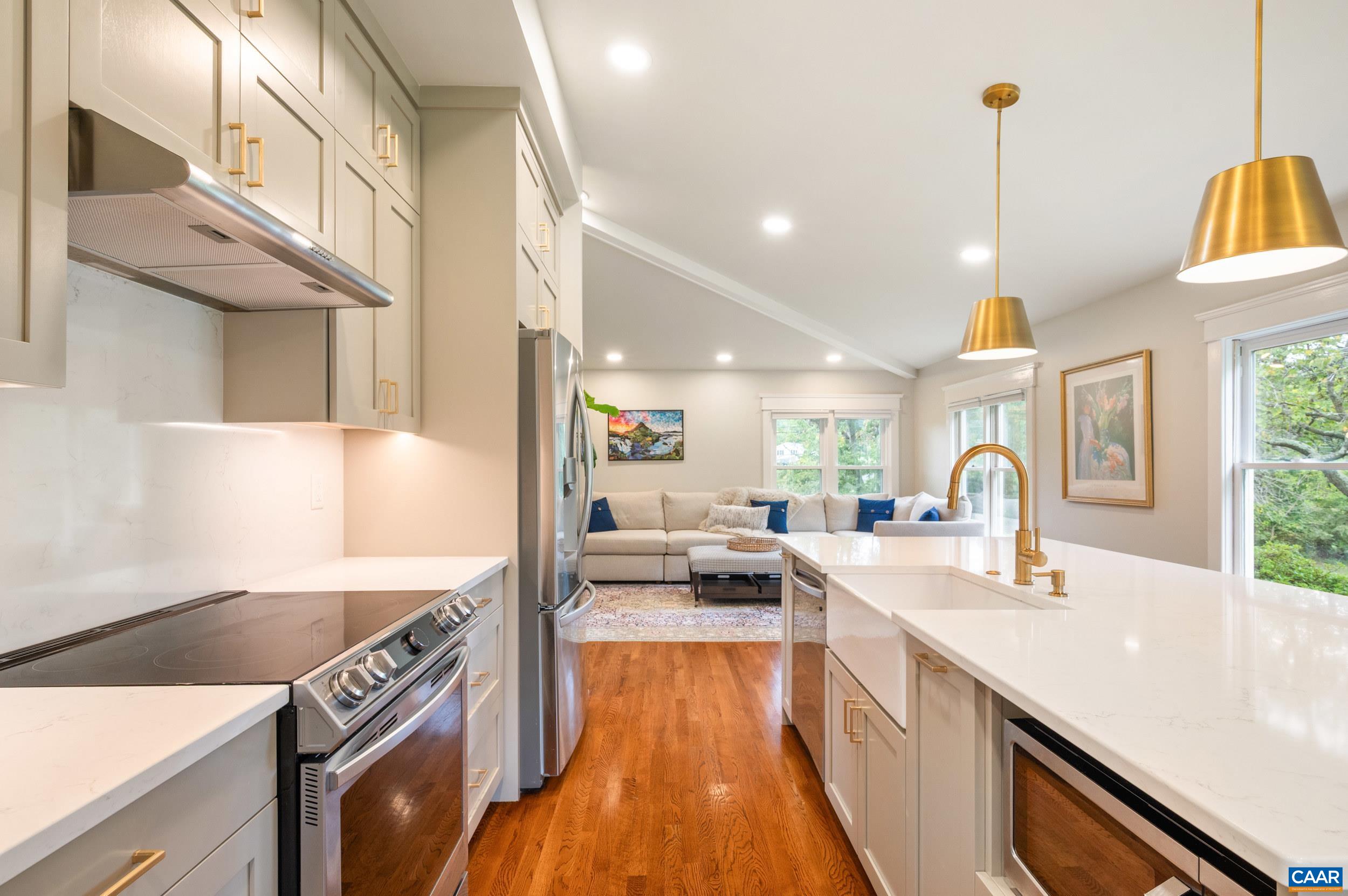 1457 CROZET AVE