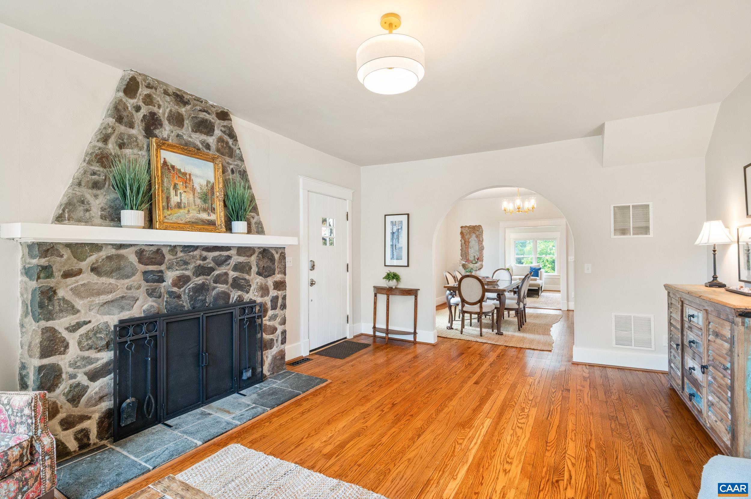 1457 CROZET AVE
