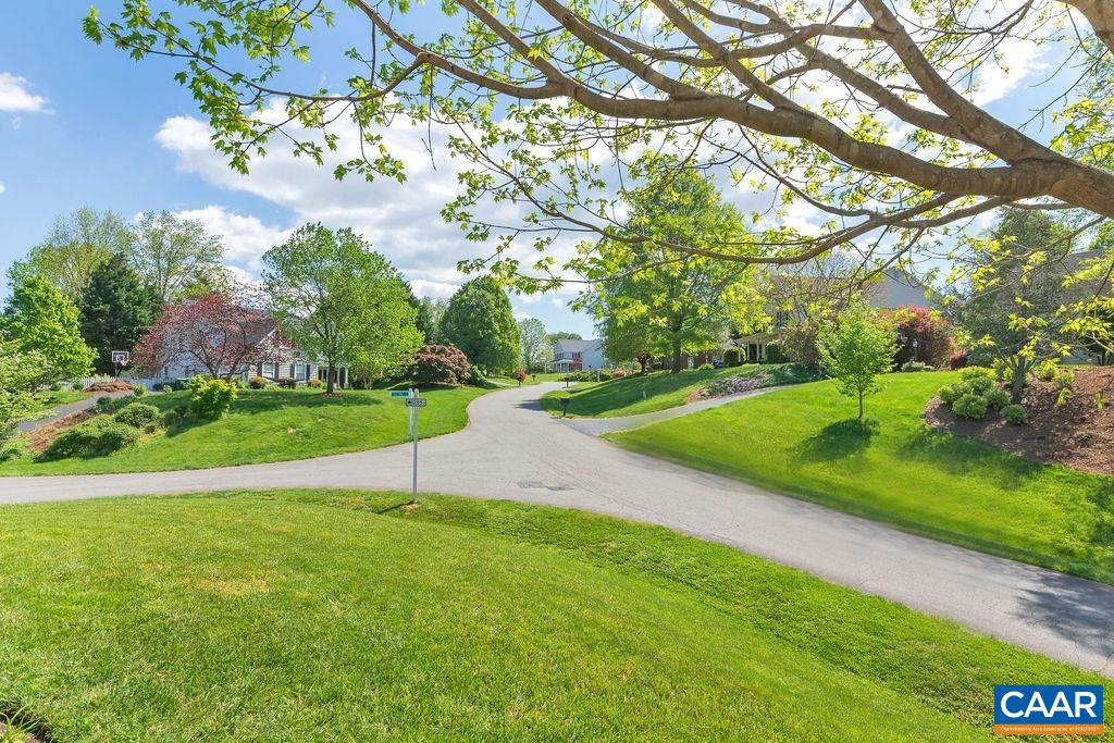 5075 STILL POND CT