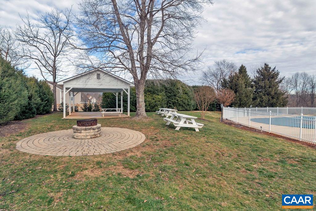 5075 STILL POND CT