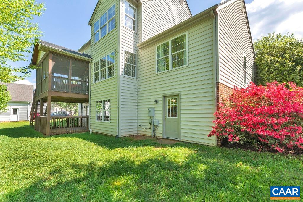 5075 STILL POND CT