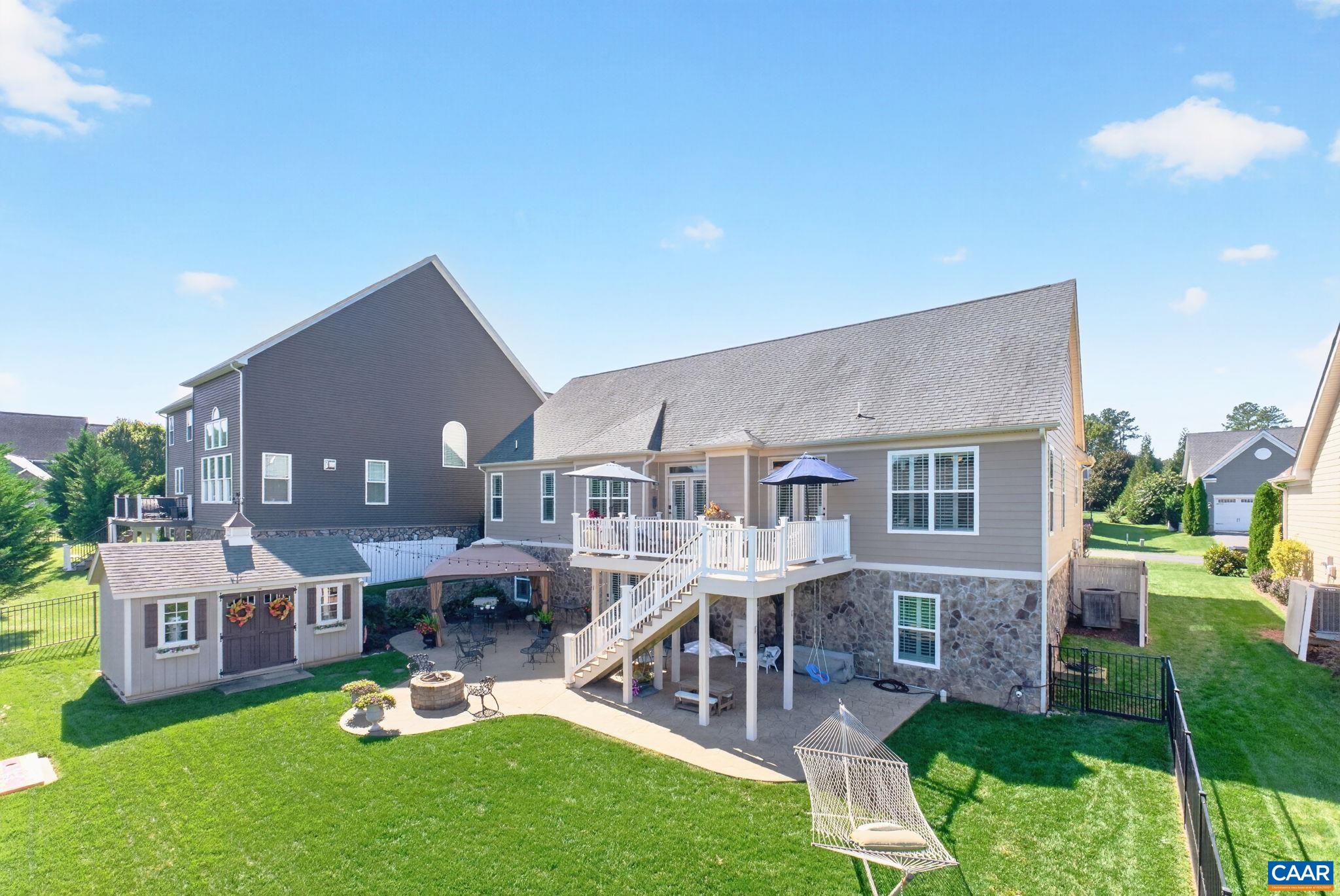 185 HIGHLAND CIR