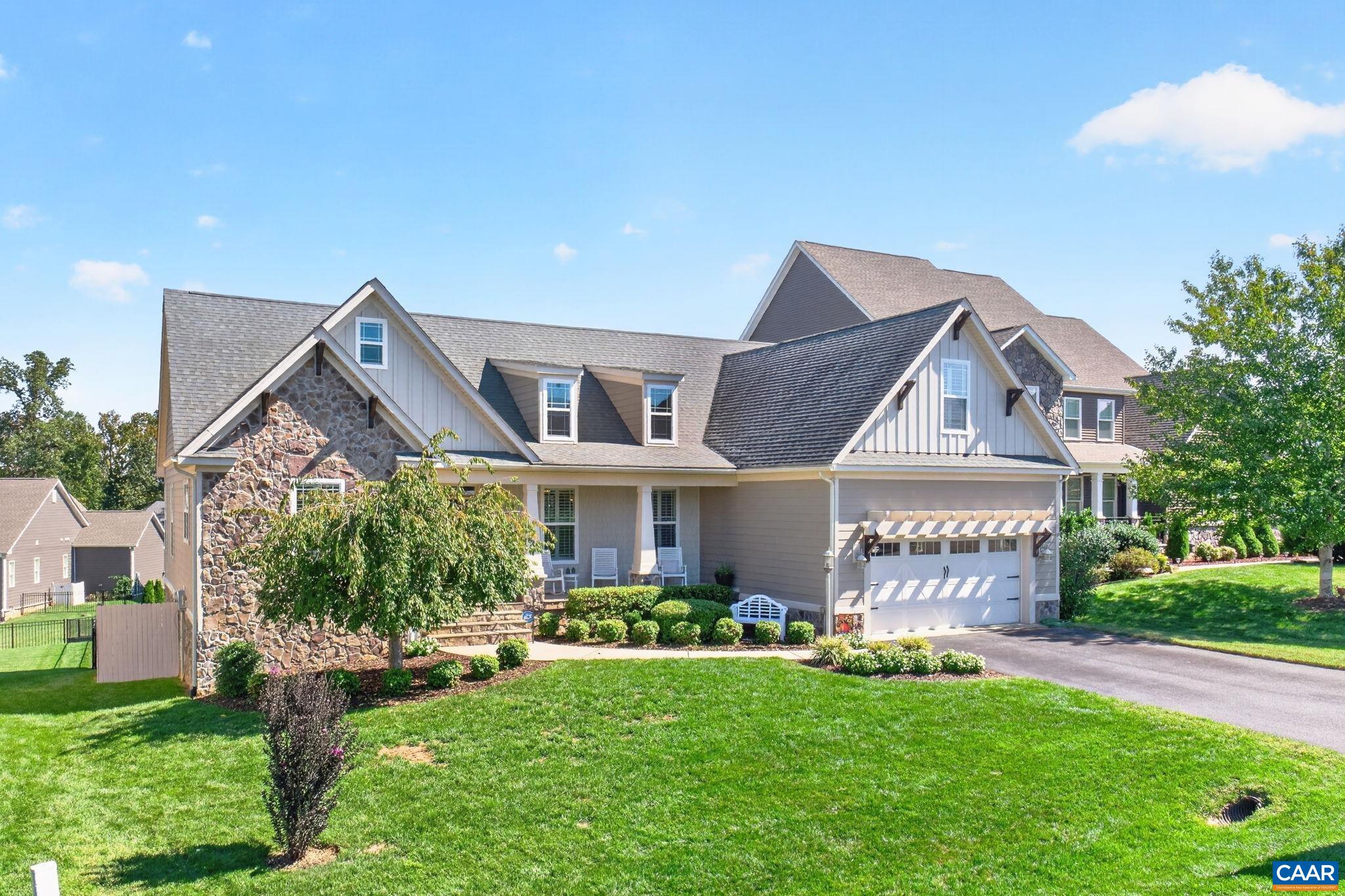 185 HIGHLAND CIR