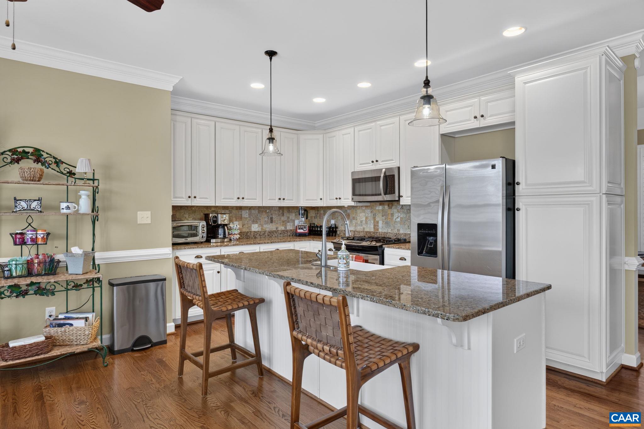 185 HIGHLAND CIR
