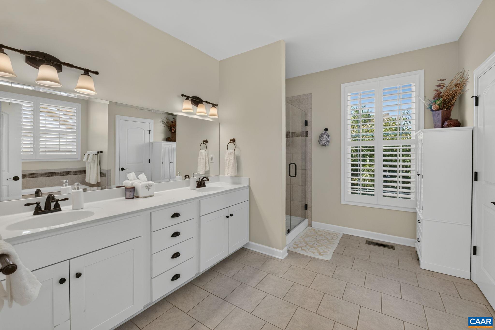 185 HIGHLAND CIR