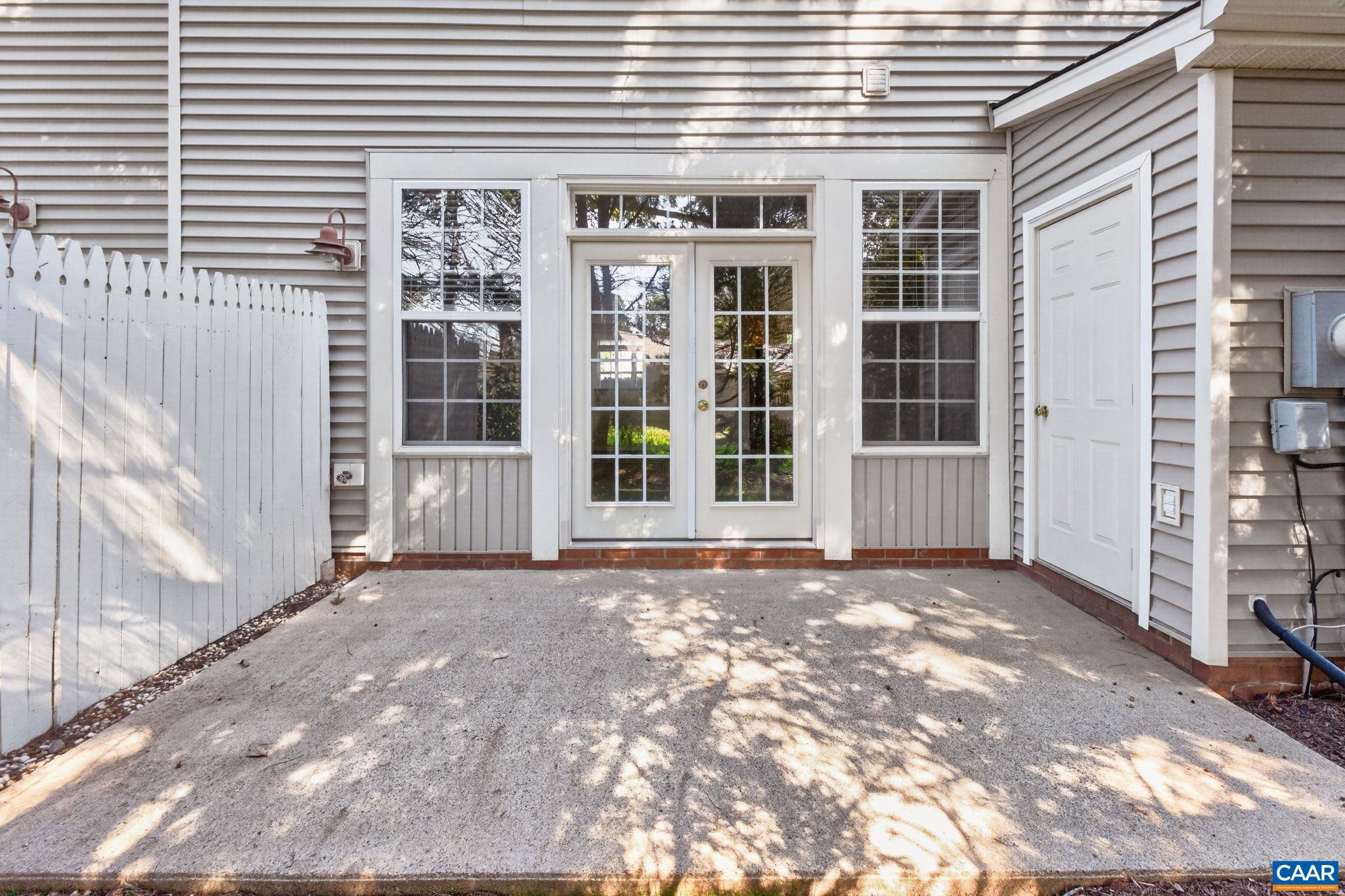 1107 SOMER CHASE CT
