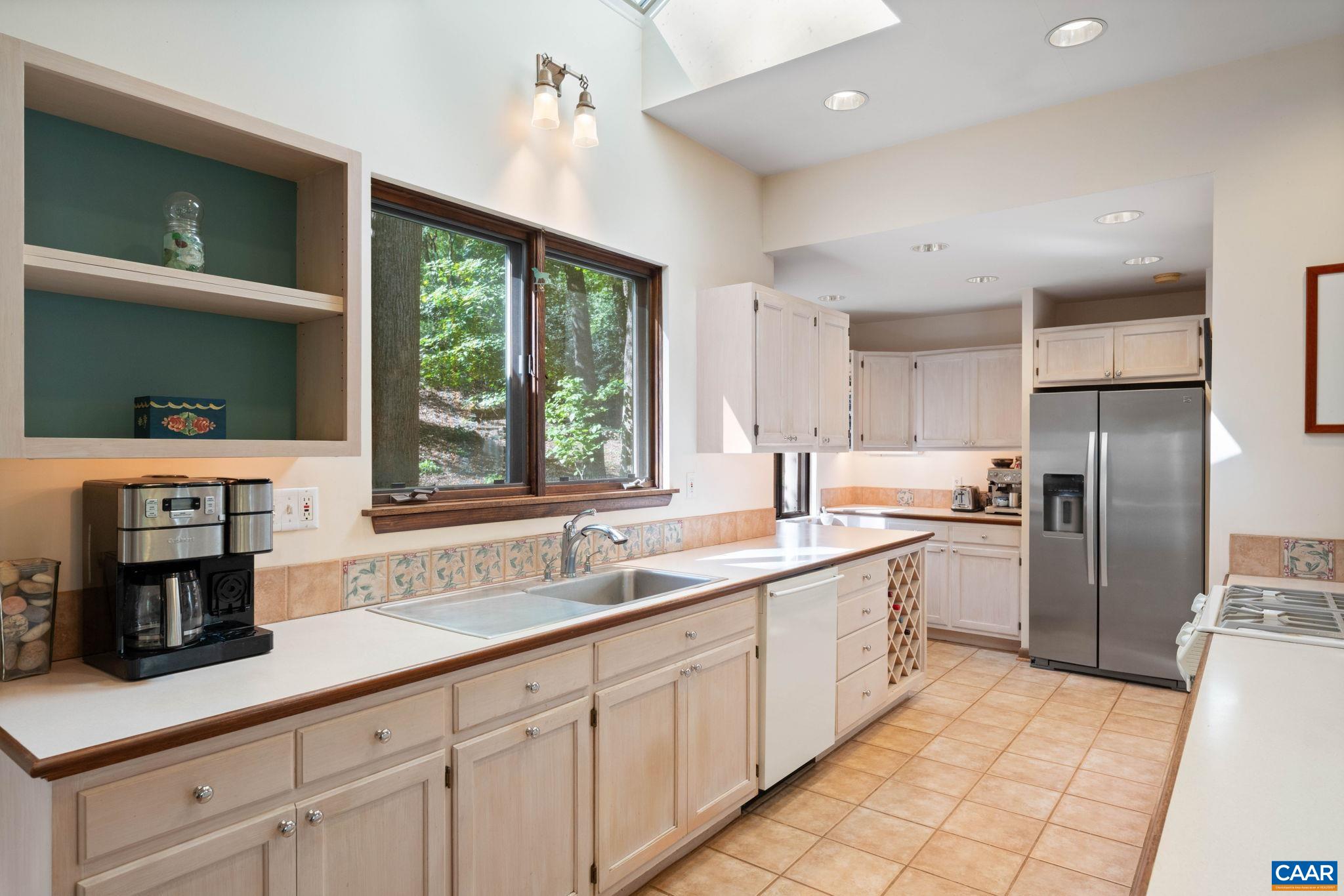 1665 BRANDYWINE DR