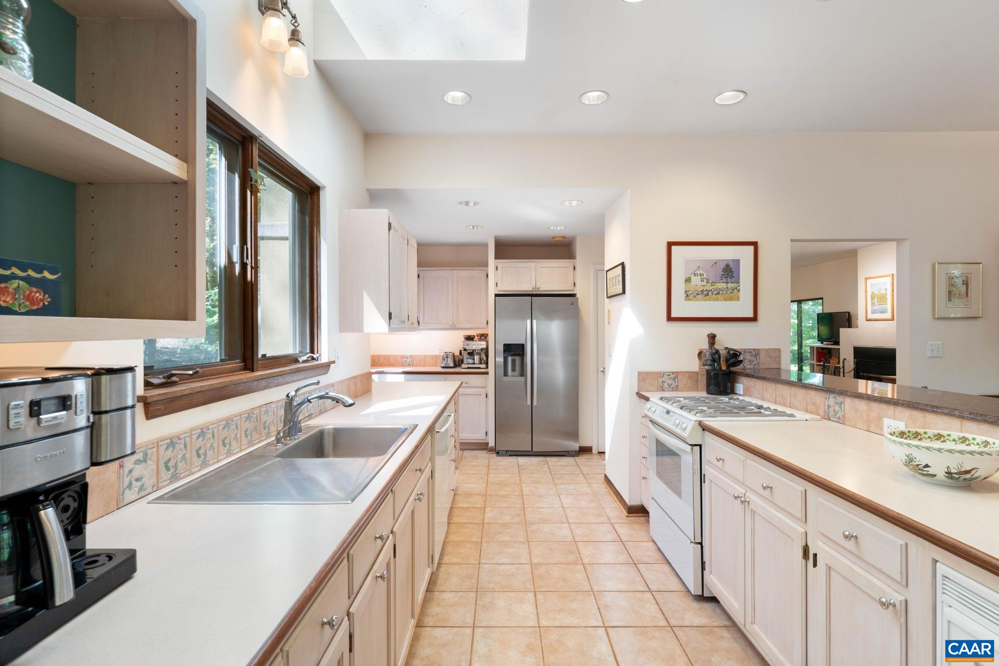 1665 BRANDYWINE DR