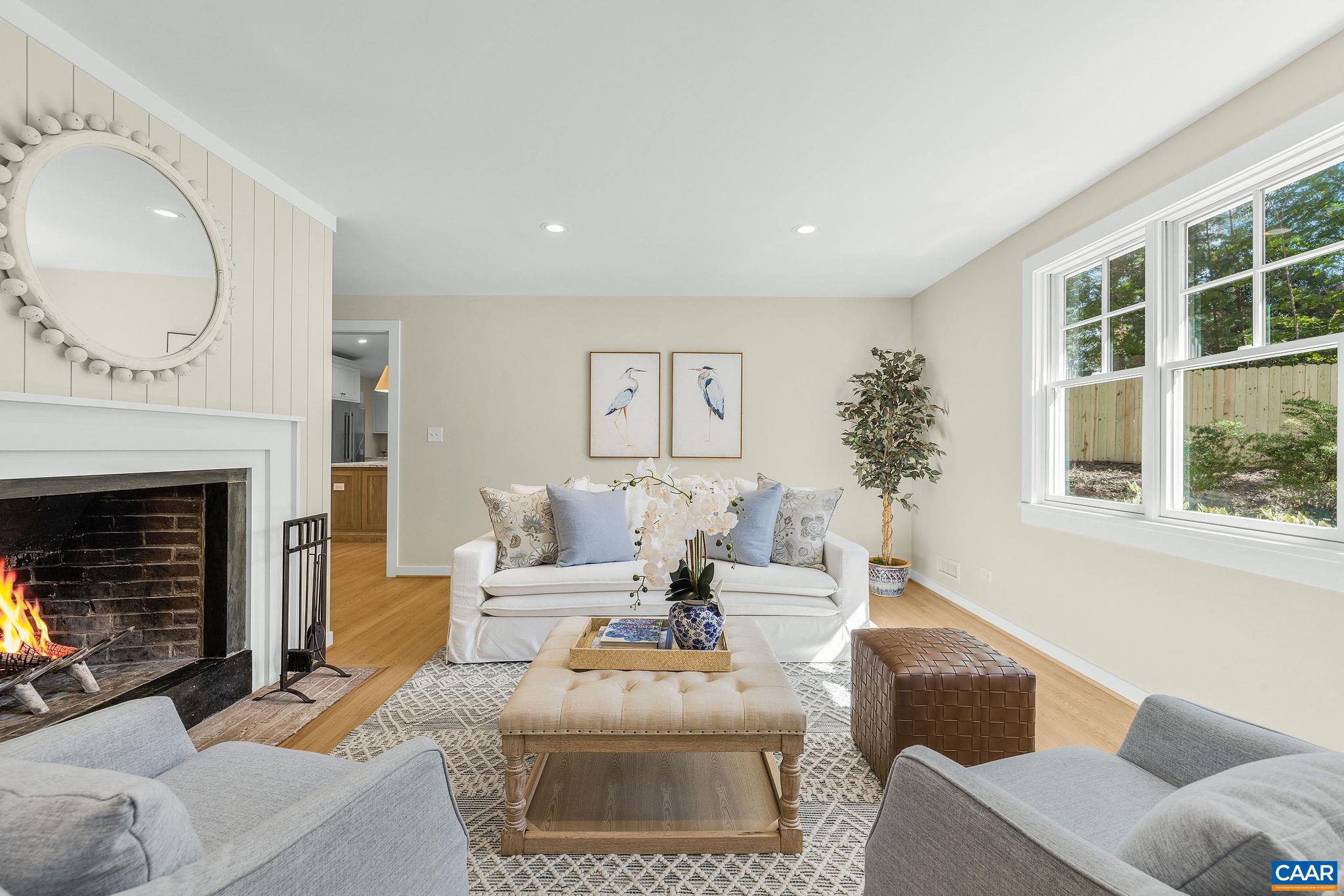120 BUCKINGHAM RD