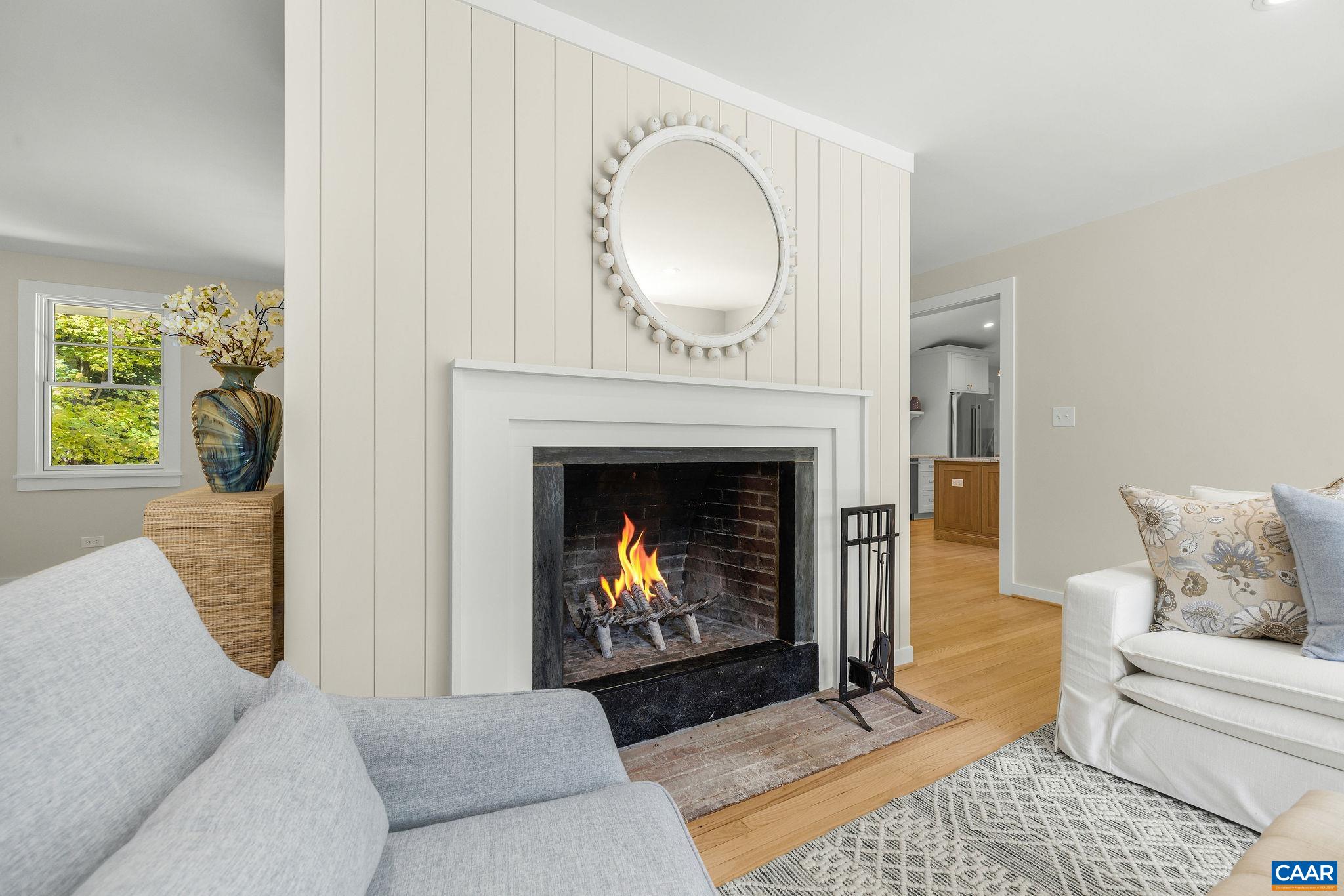 120 BUCKINGHAM RD