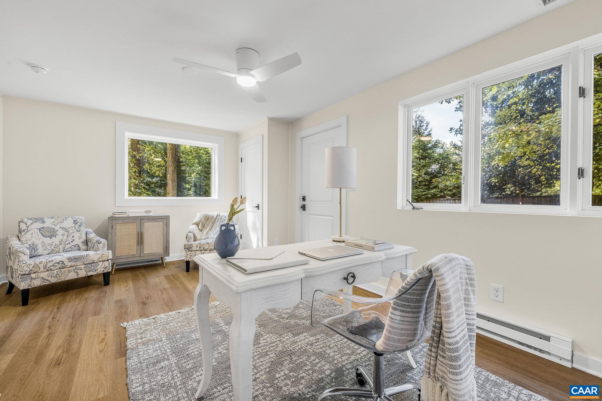 120 BUCKINGHAM RD