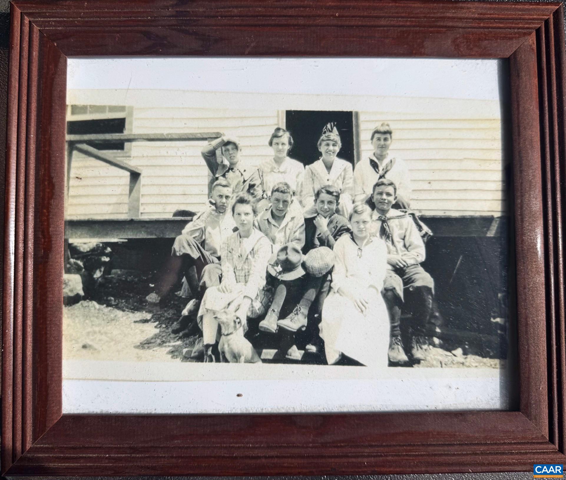 6319 SCHOOLHOUSE HL