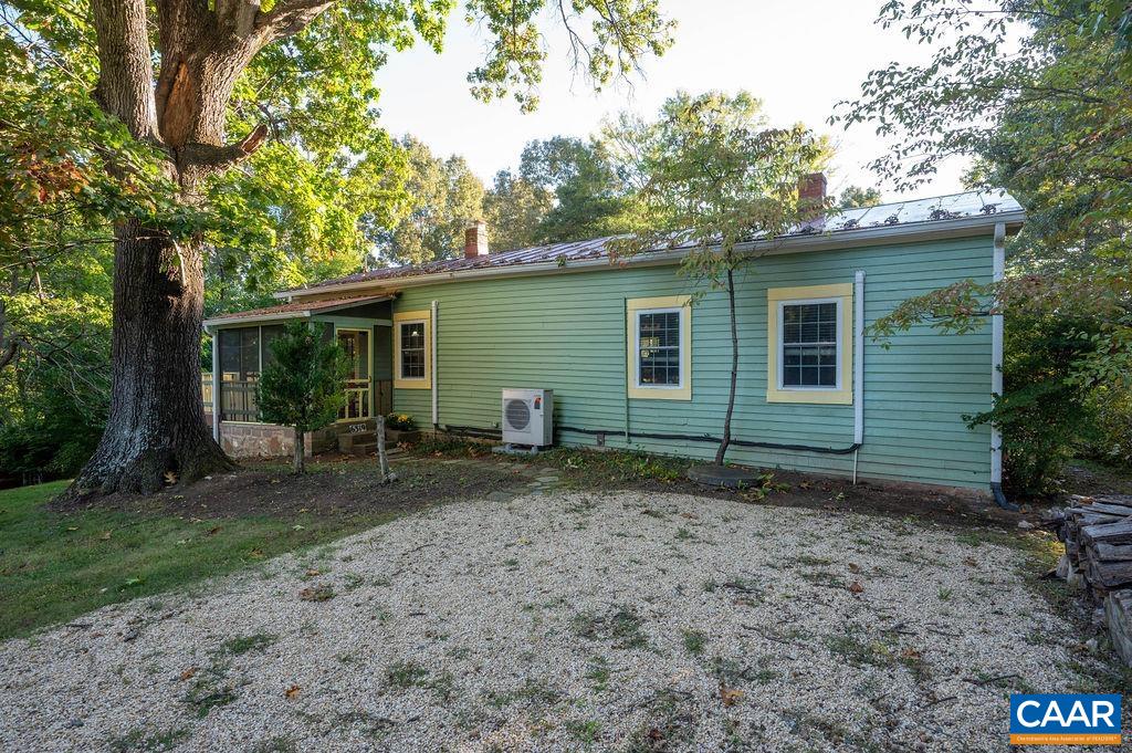 6319 SCHOOLHOUSE HL
