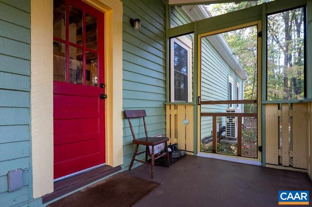 6319 SCHOOLHOUSE HL