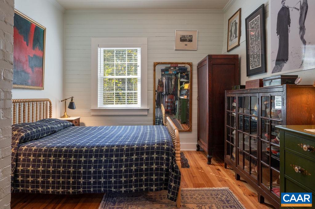 6319 SCHOOLHOUSE HL