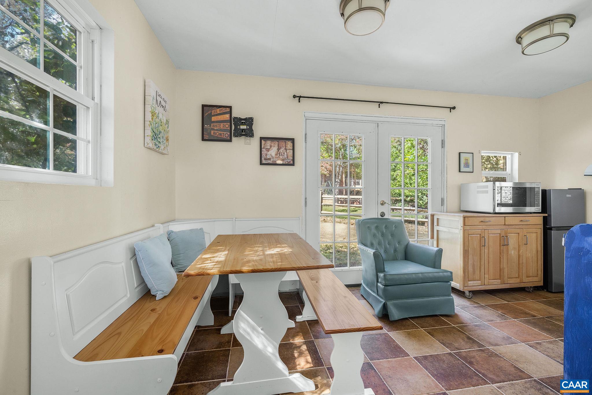 345 FOREST RIDGE RD