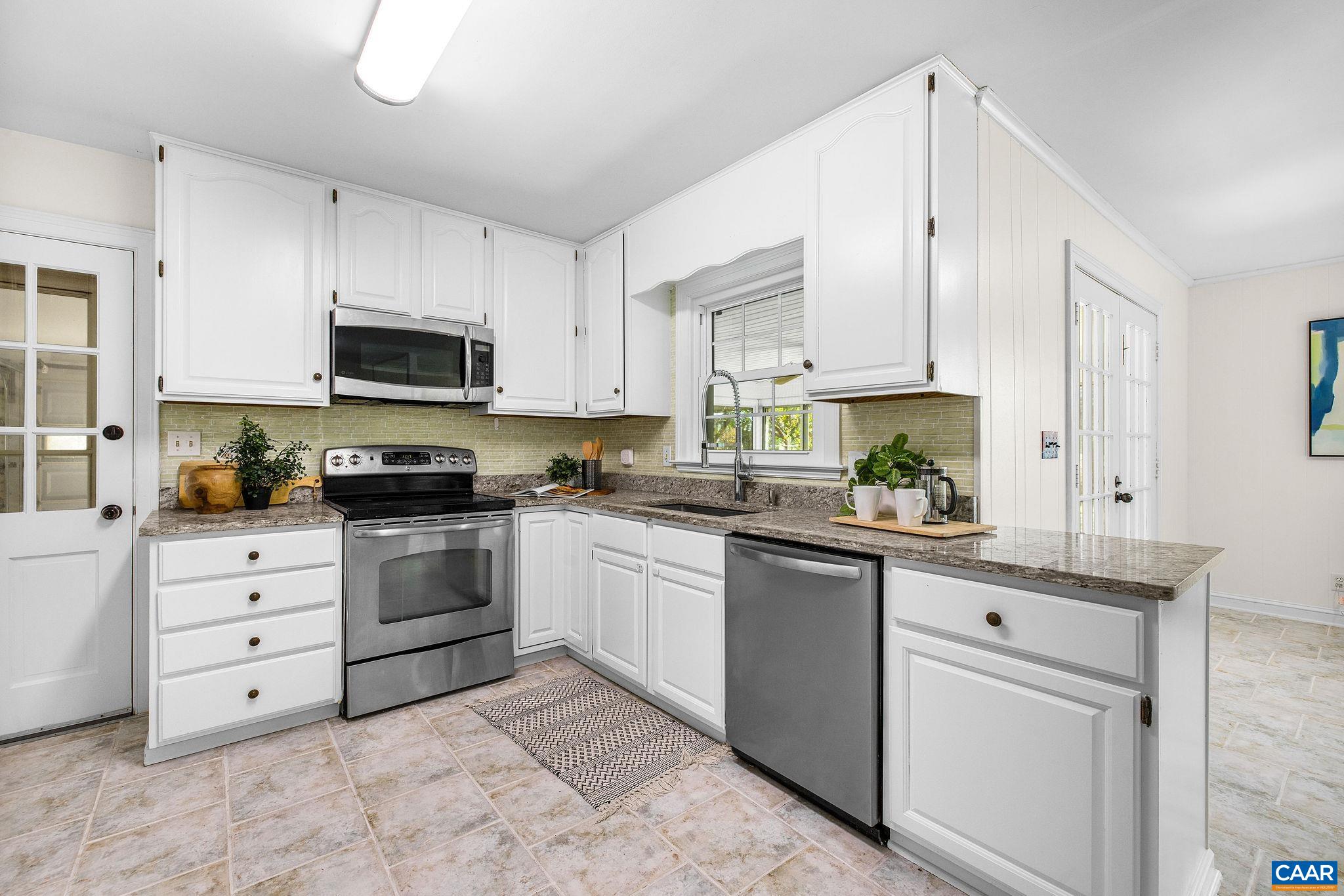 345 FOREST RIDGE RD