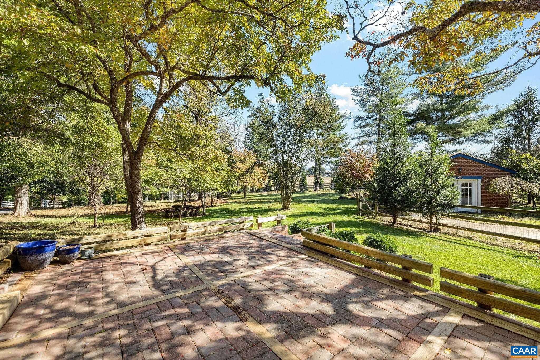 345 FOREST RIDGE RD
