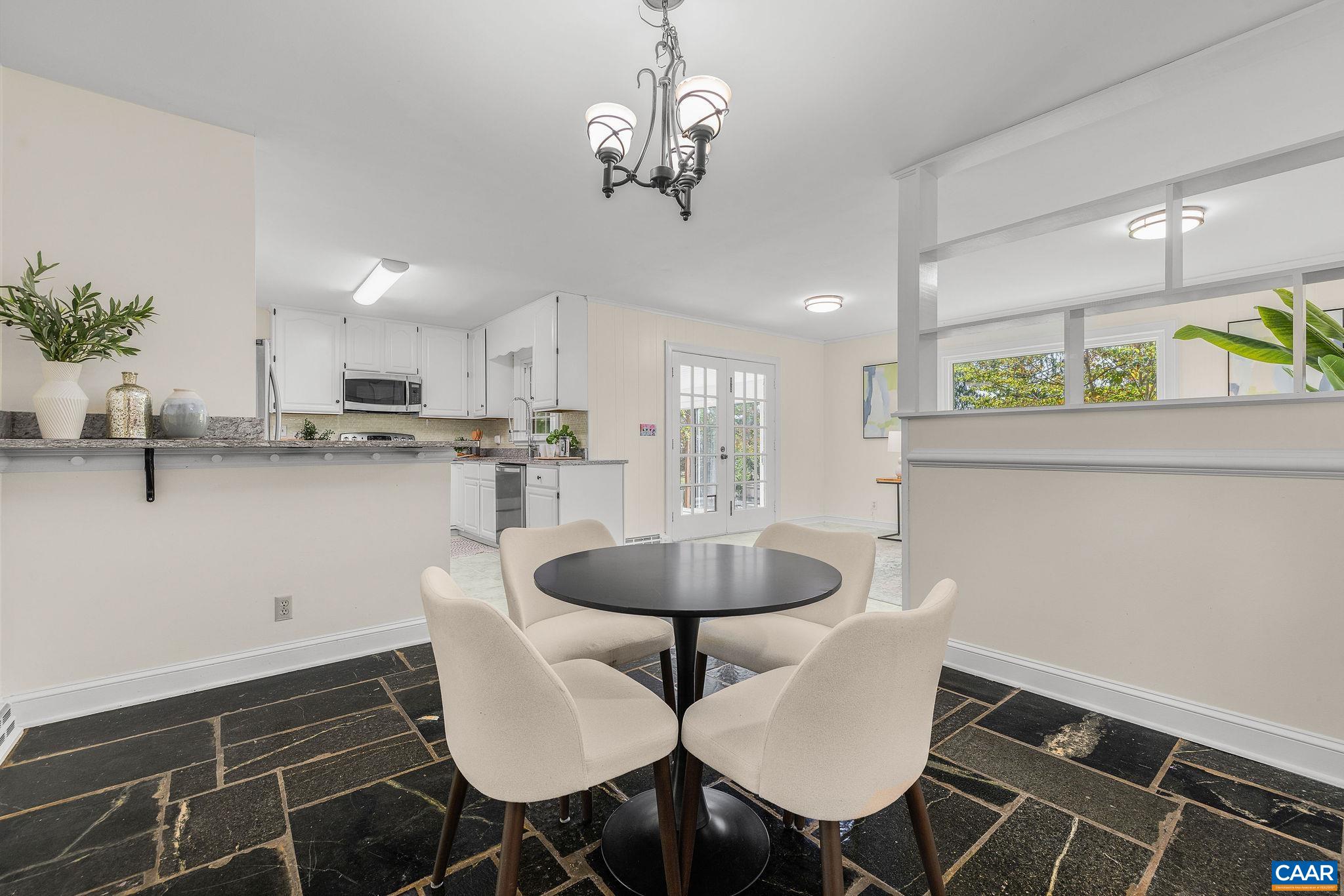 345 FOREST RIDGE RD