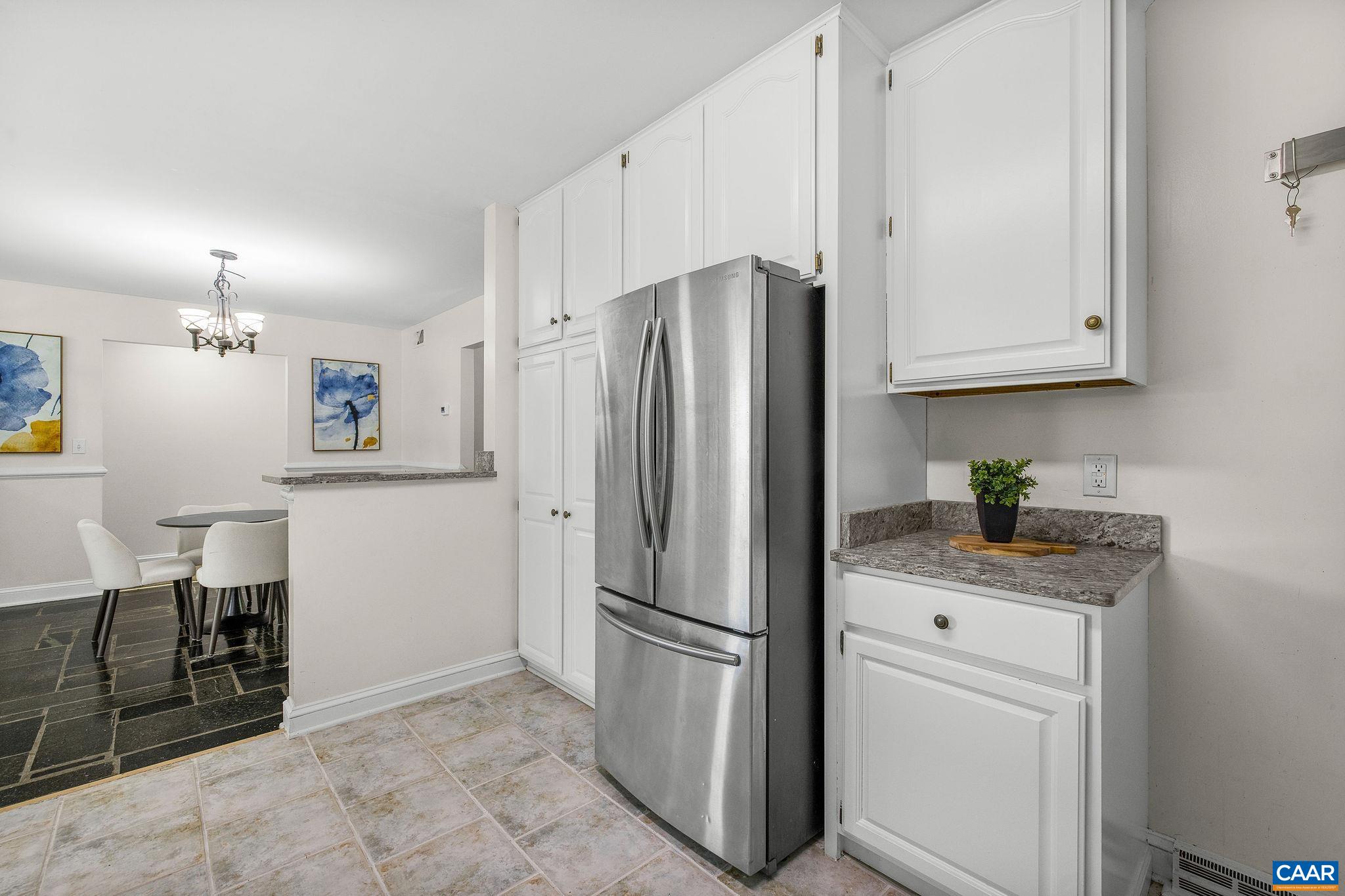 345 FOREST RIDGE RD