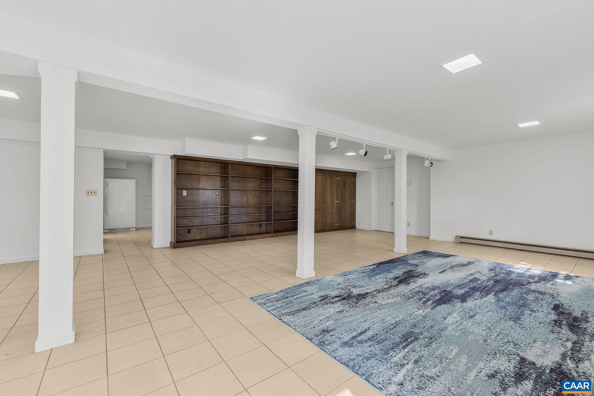 345 FOREST RIDGE RD