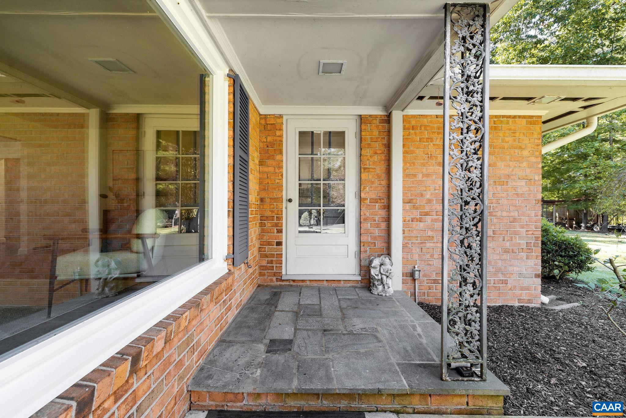 345 FOREST RIDGE RD