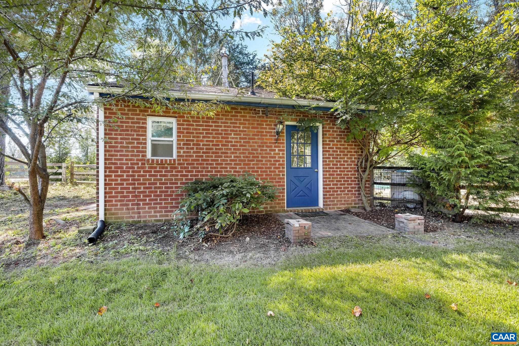 345 FOREST RIDGE RD