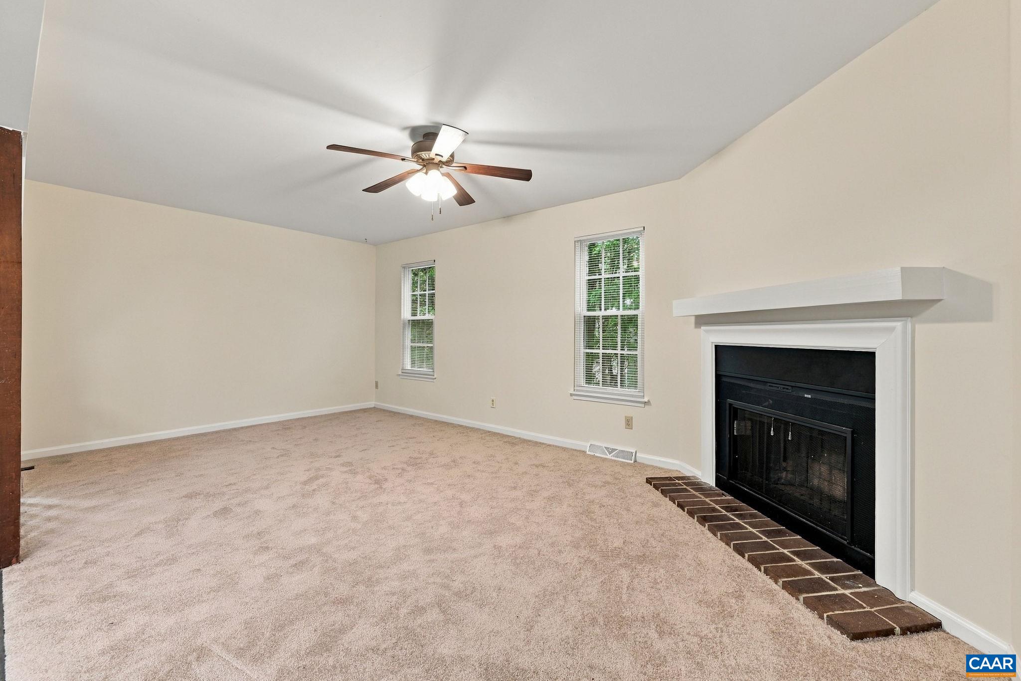 2384 WHITNEY CT