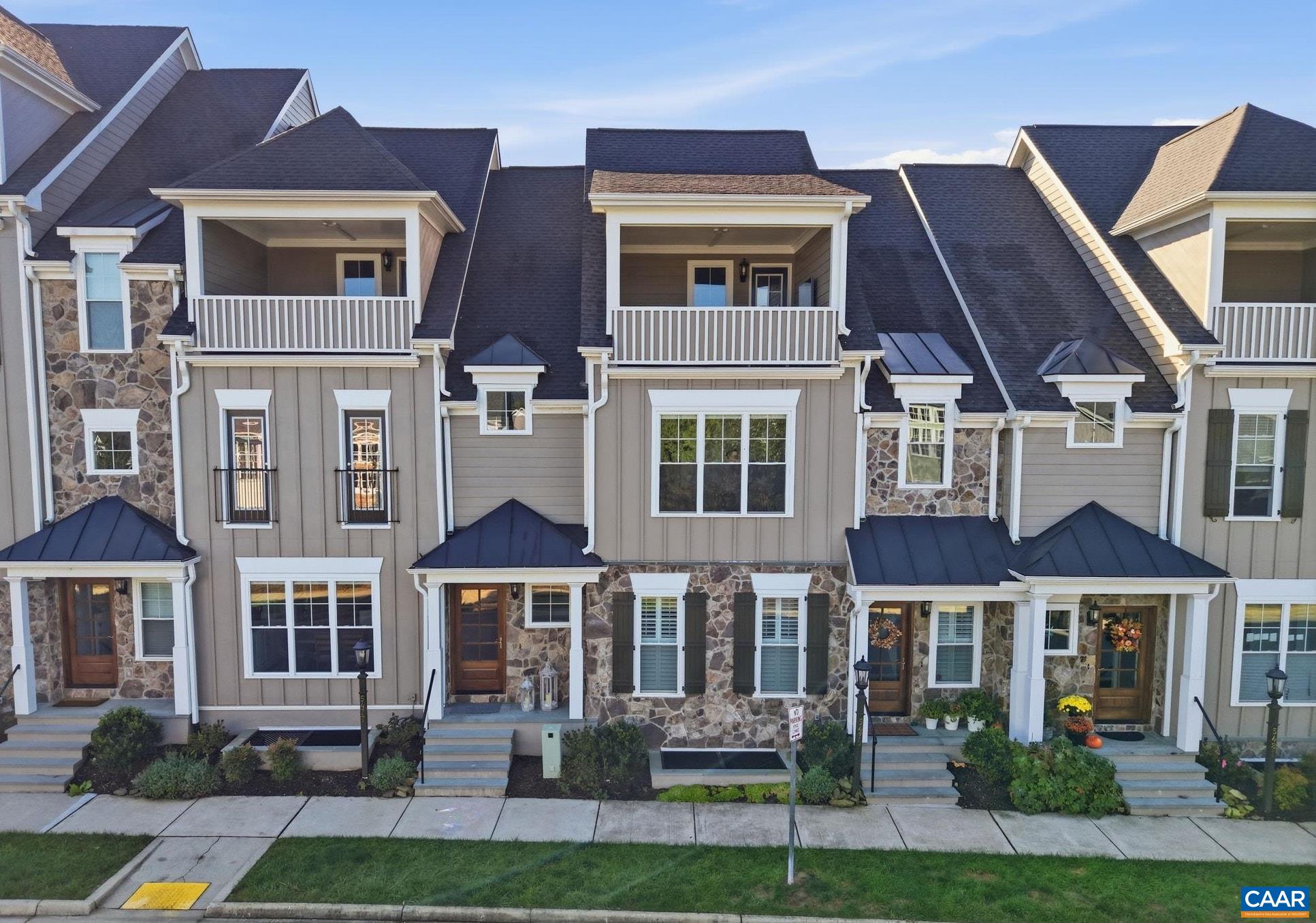 5477 GOLF DR