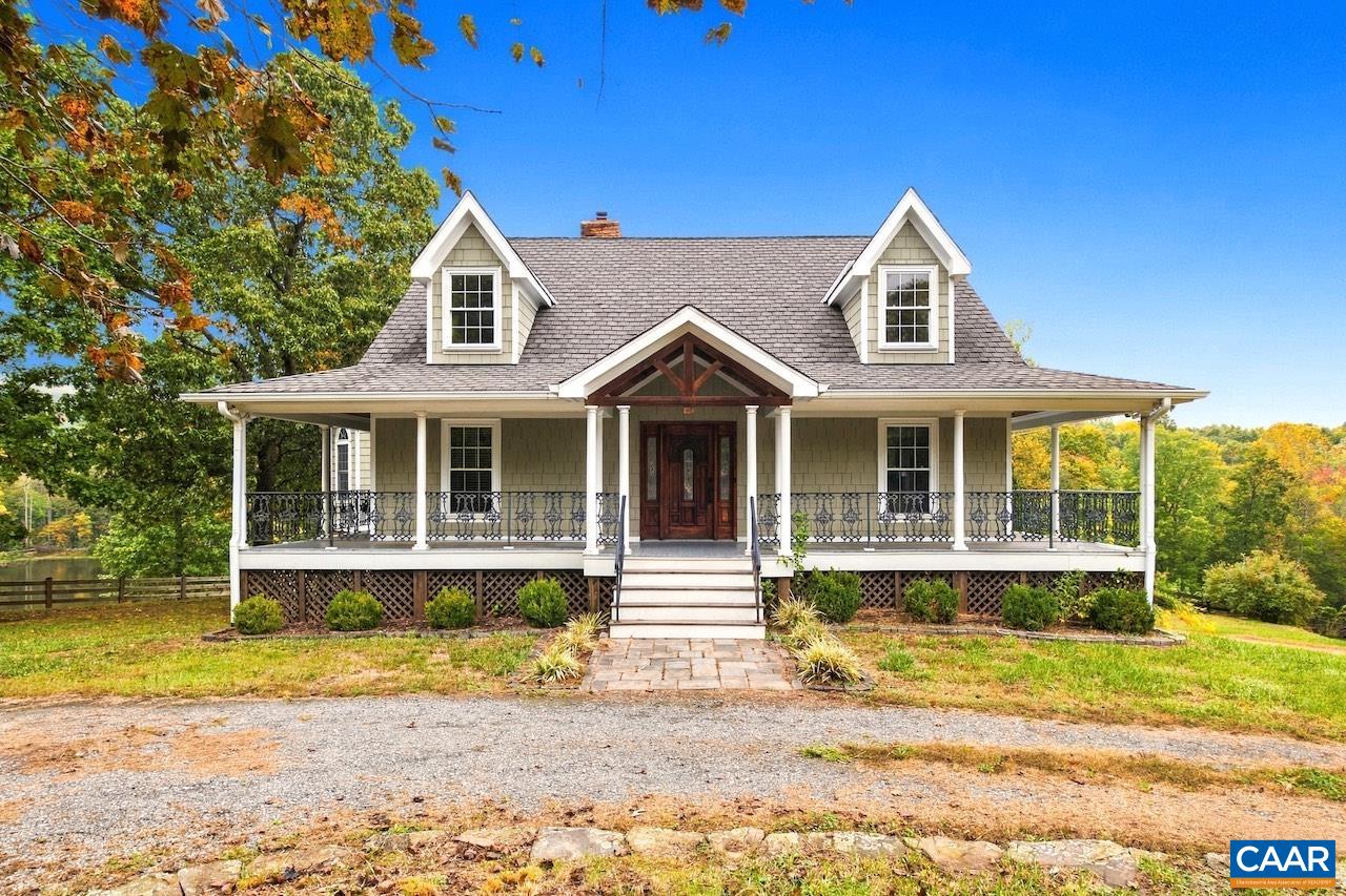 370 PINEY MOUNTAIN LN