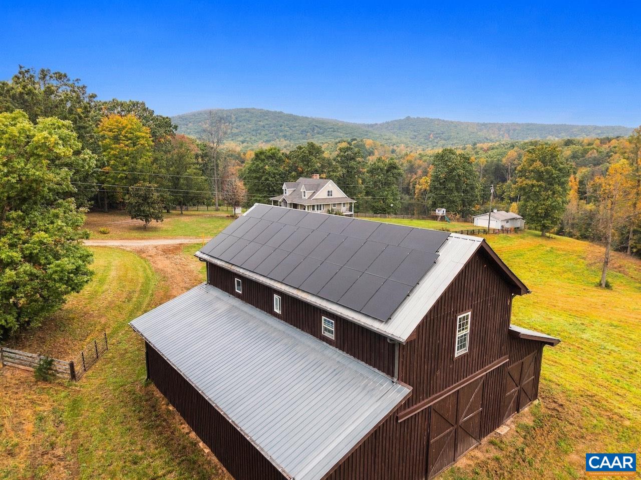 370 PINEY MOUNTAIN LN