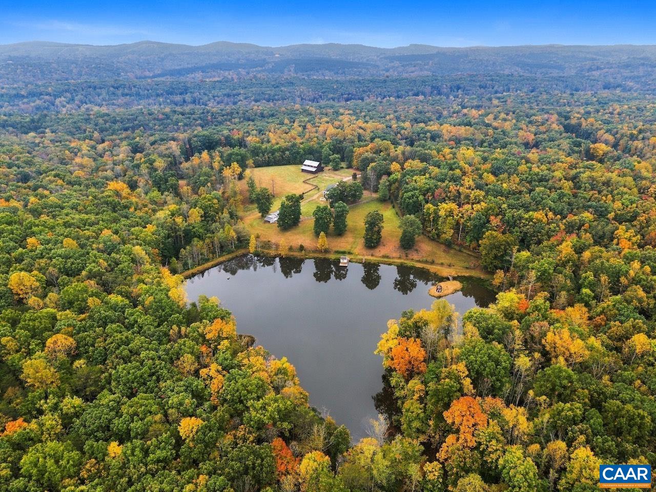 370 PINEY MOUNTAIN LN