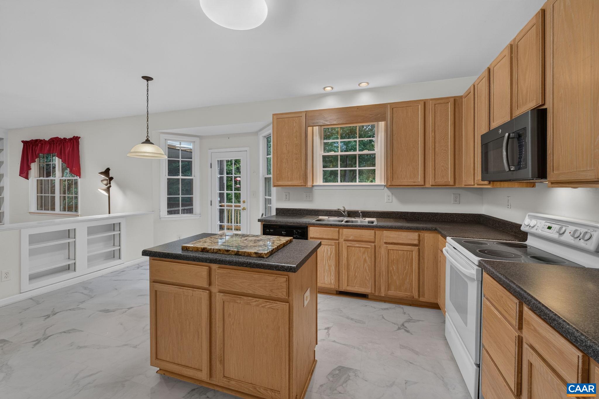 3010 MAGNOLIA BEND