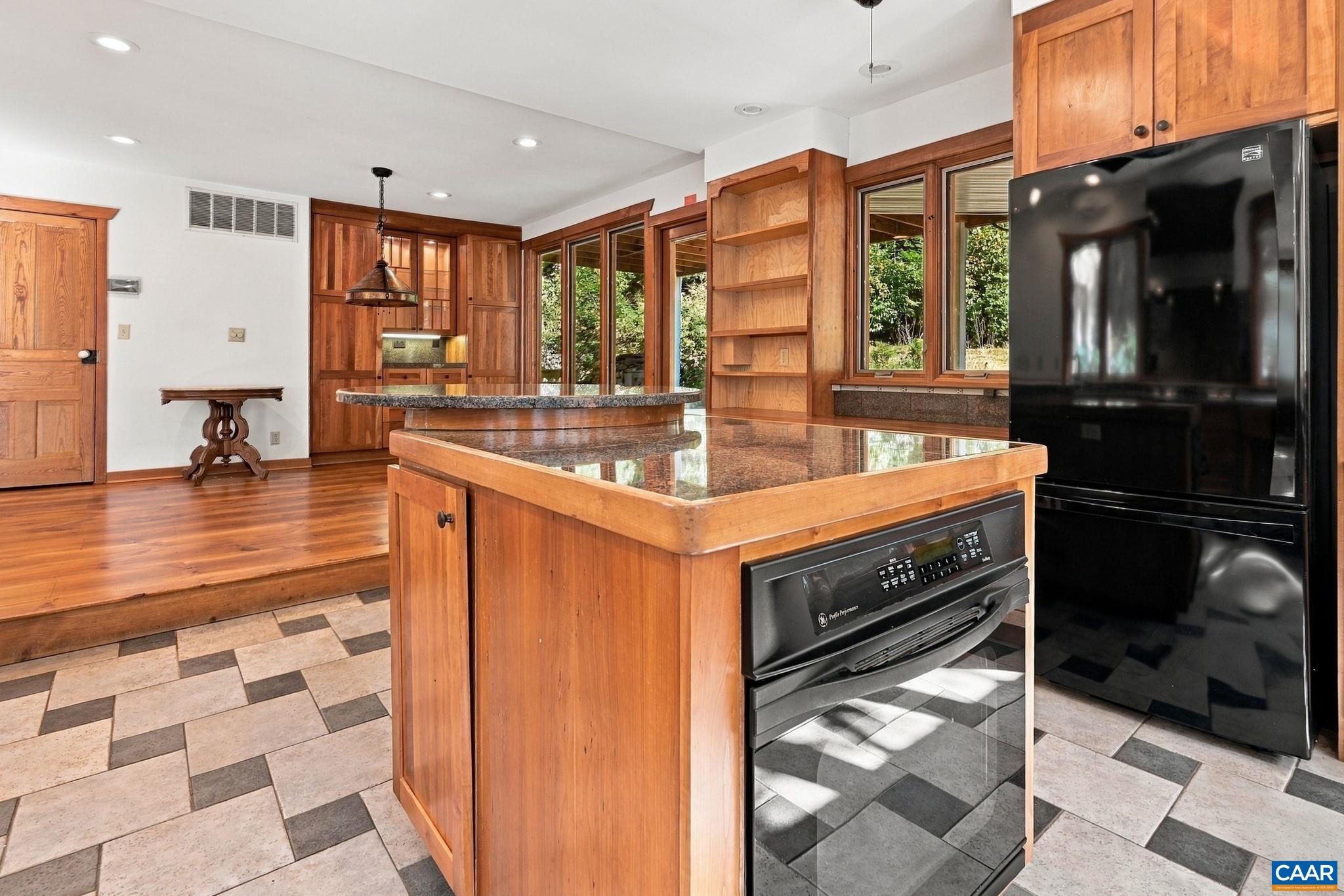 1956 LOCUST HOLLOW RD
