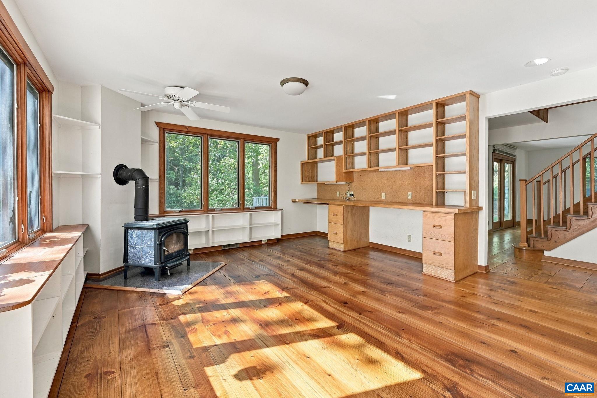 1956 LOCUST HOLLOW RD