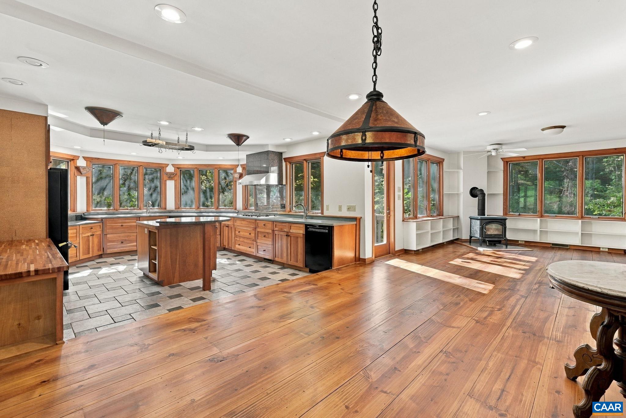 1956 LOCUST HOLLOW RD