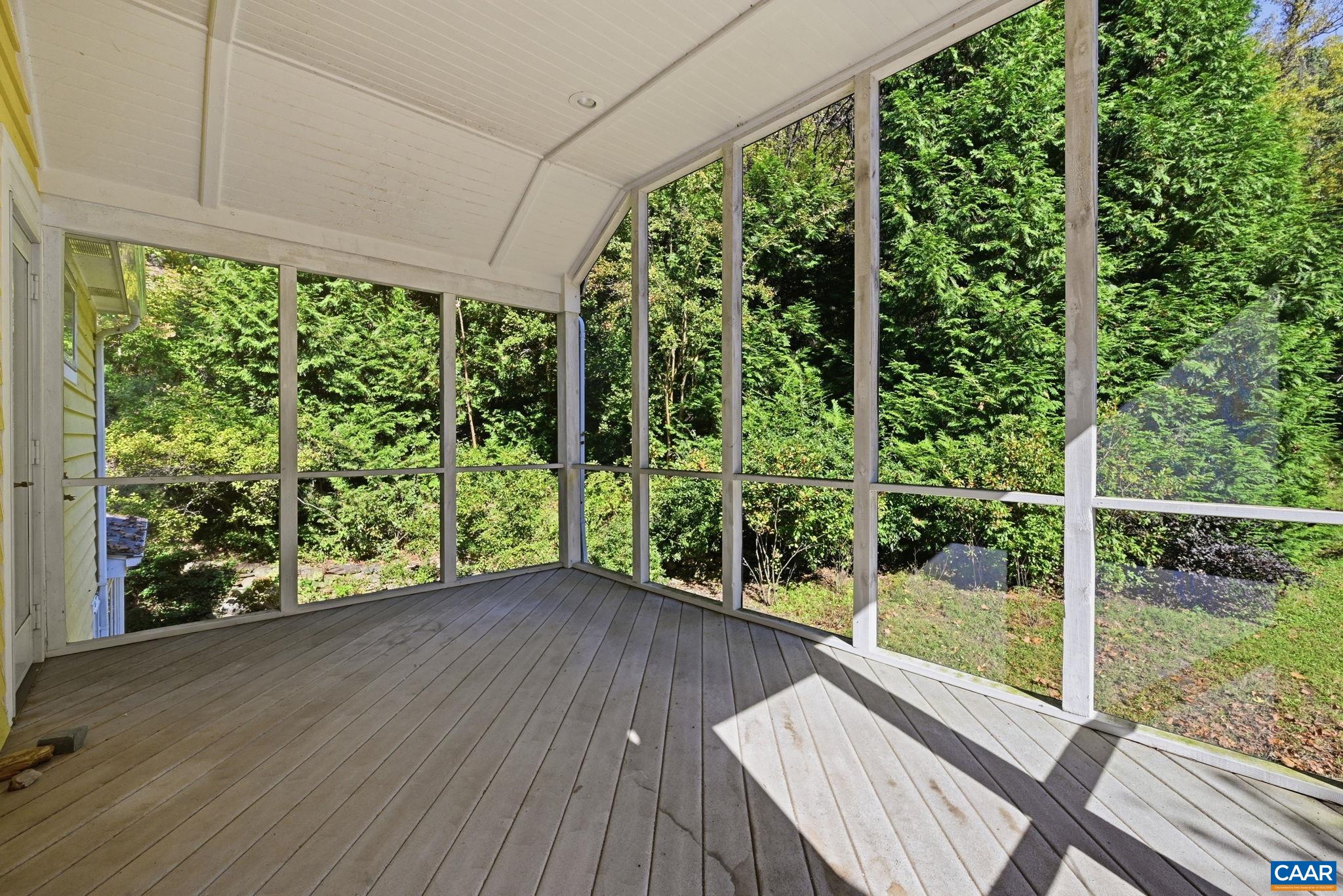 1956 LOCUST HOLLOW RD