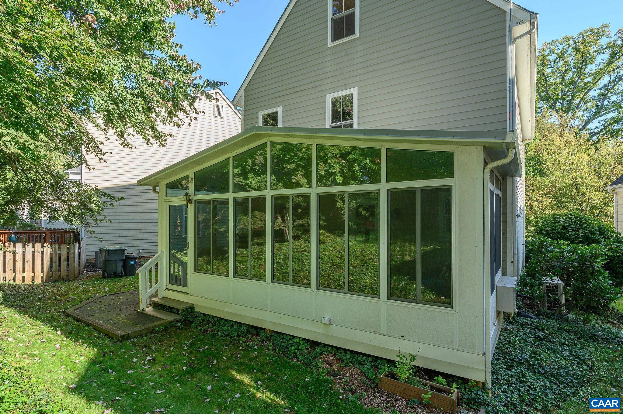 111 AMHERST COMMONS