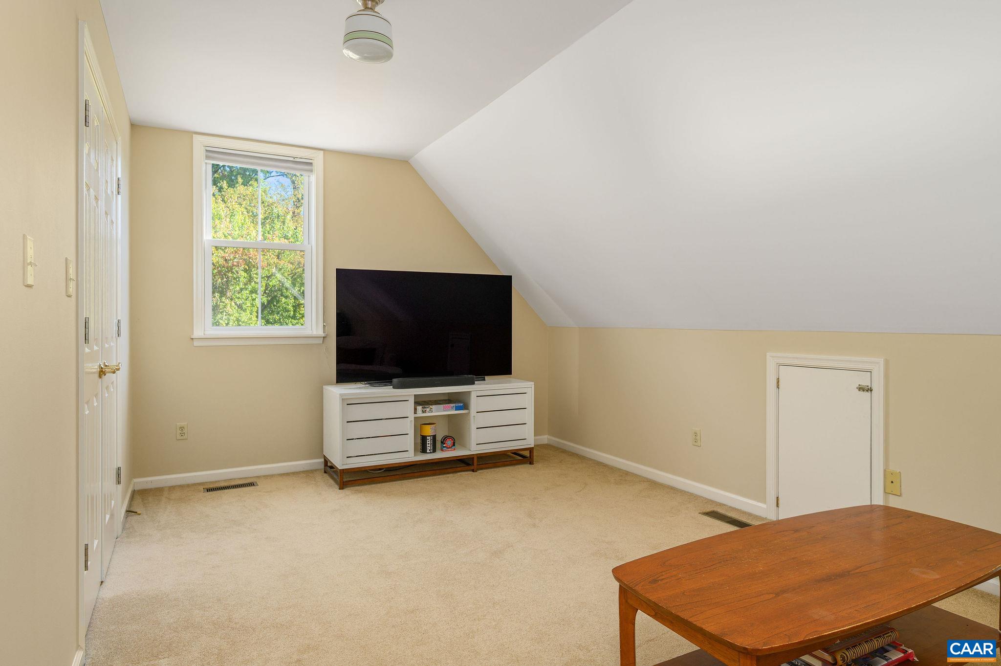 111 AMHERST COMMONS